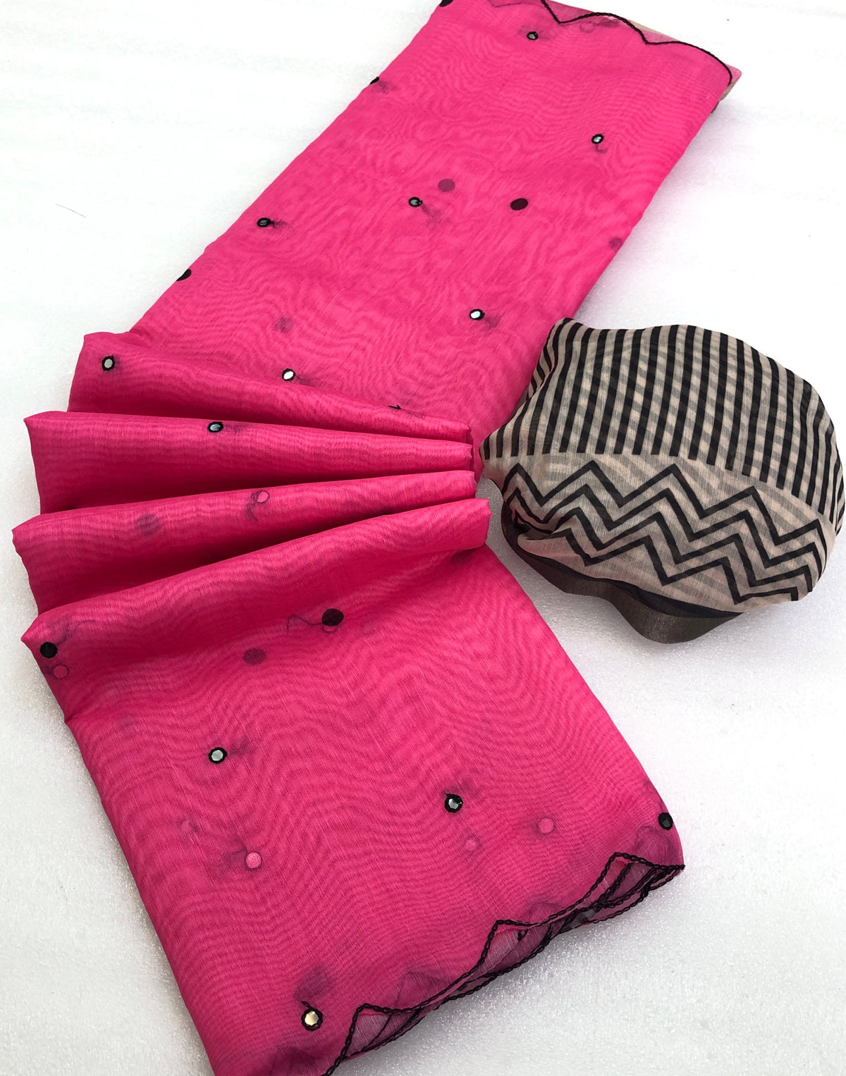 #Color_Pink
