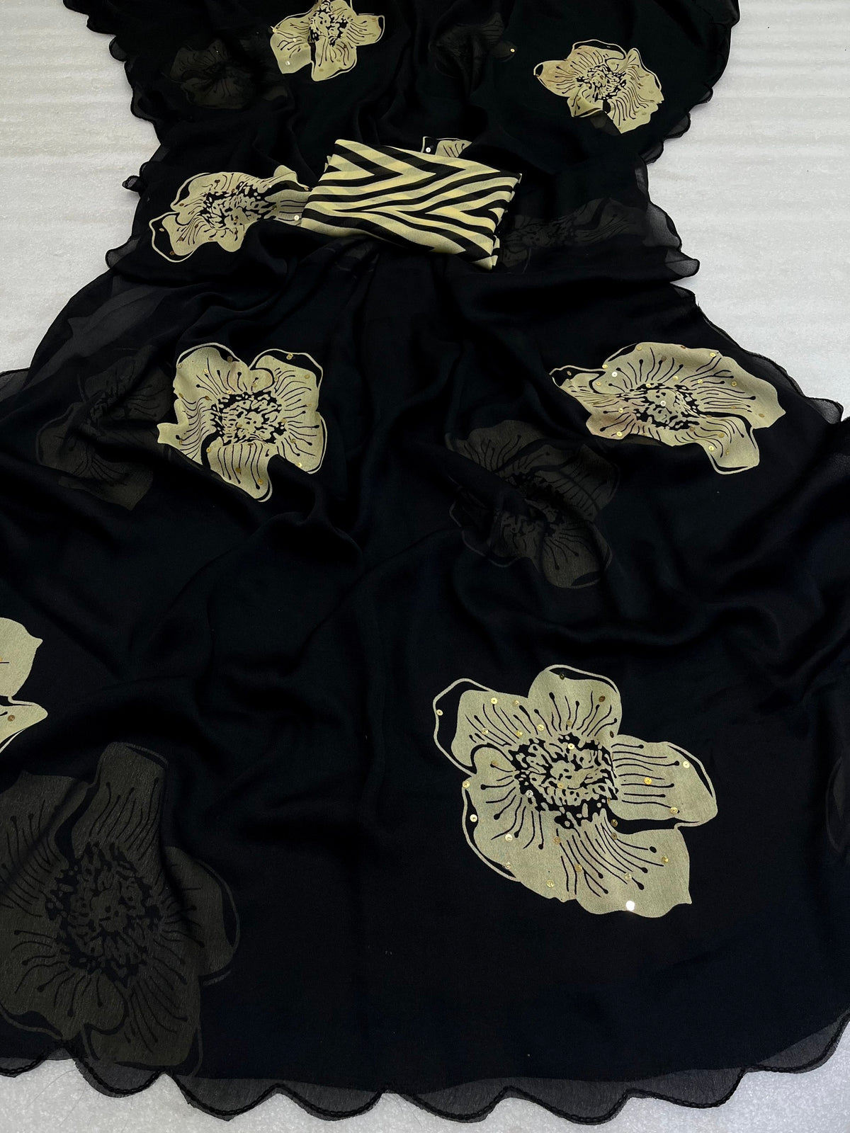 #Color_Black