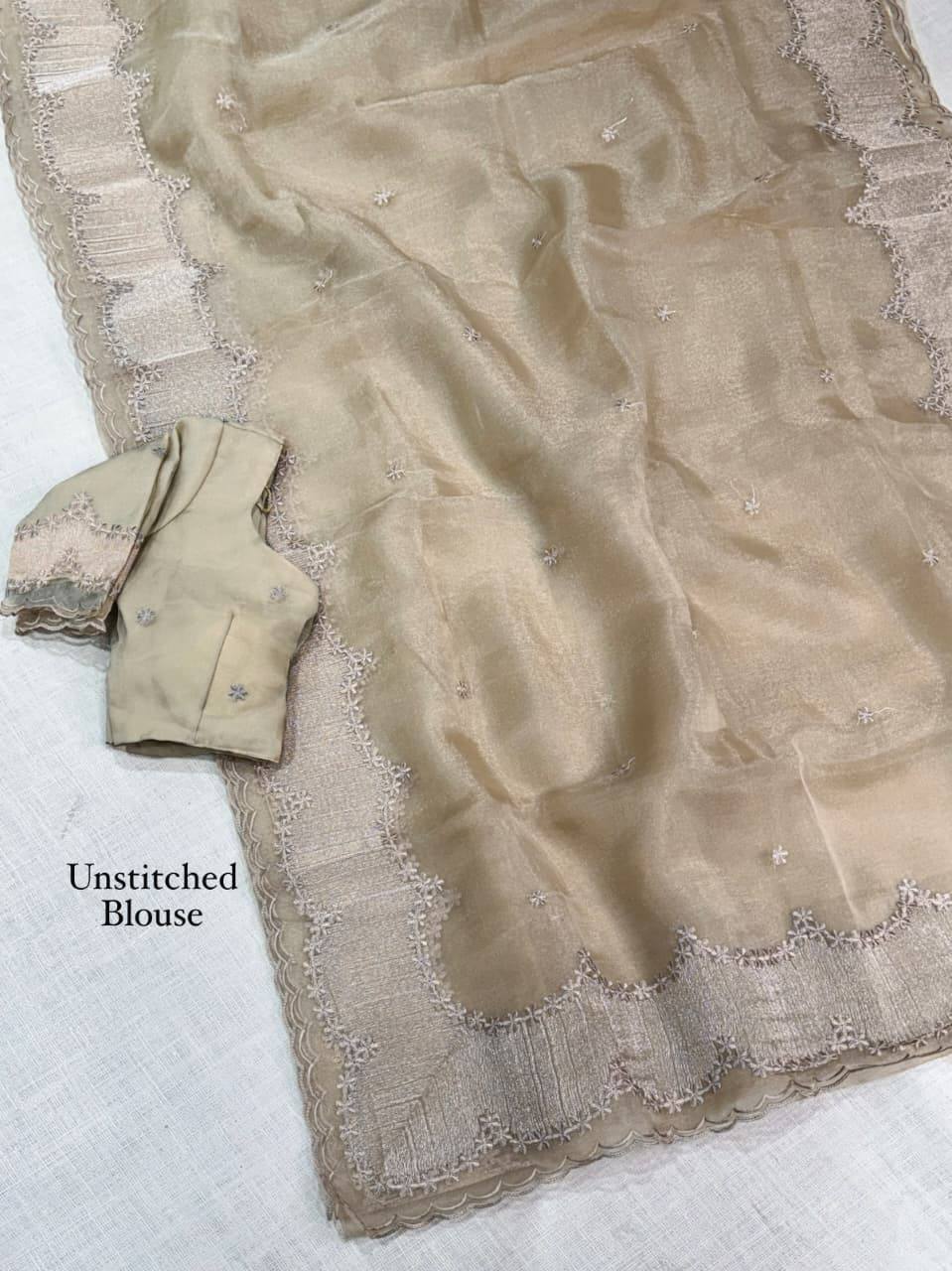 #Color_Beige