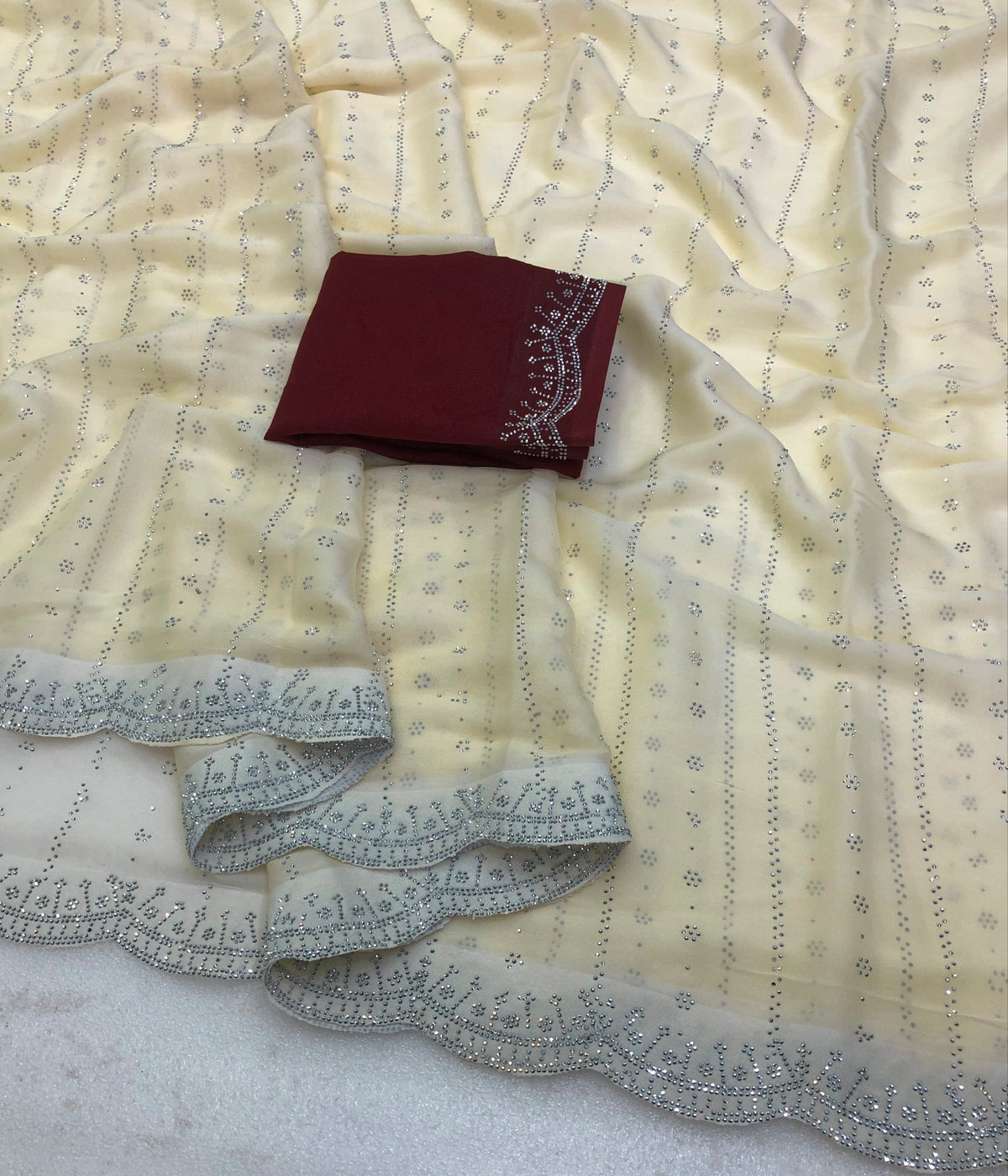 #Color_Beige