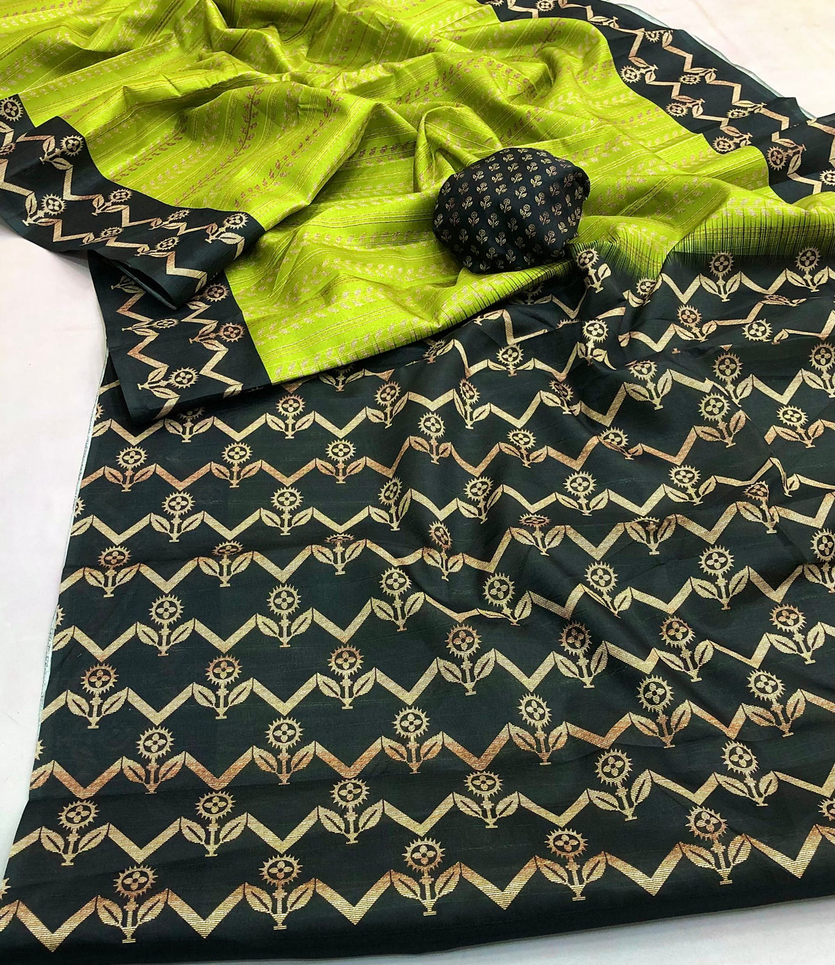 Wenter Handloom Tussar Silk Printed Saree
