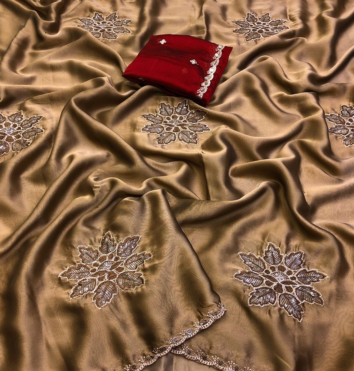 #Color_Beige