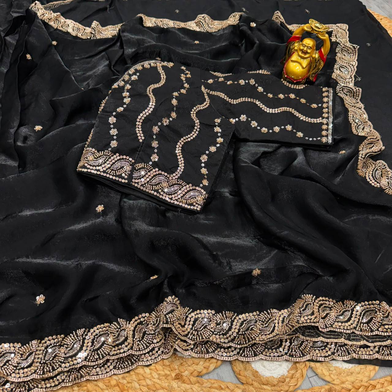 #COlor_Black
