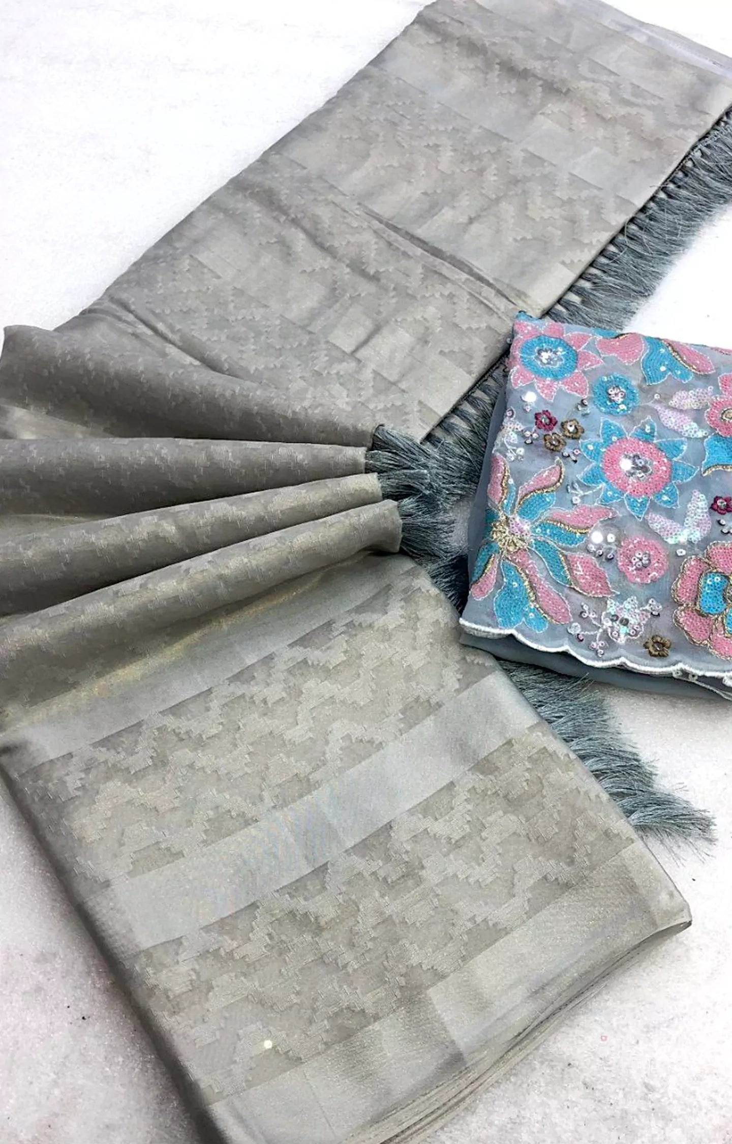 PRAVYA CHIFFON WIYH ZIGZAG DESIGN SAREE