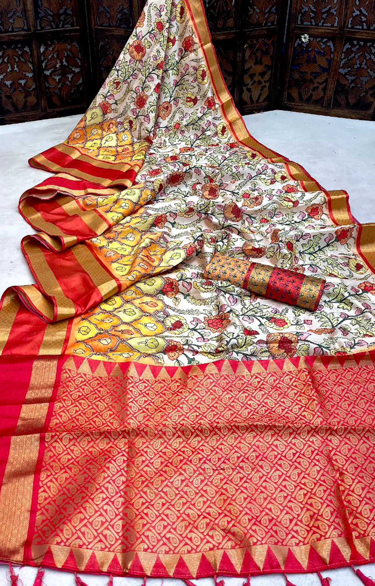 LAXMI SOFT SILK KALAMKARI DIGITAL PRINT SAREE.