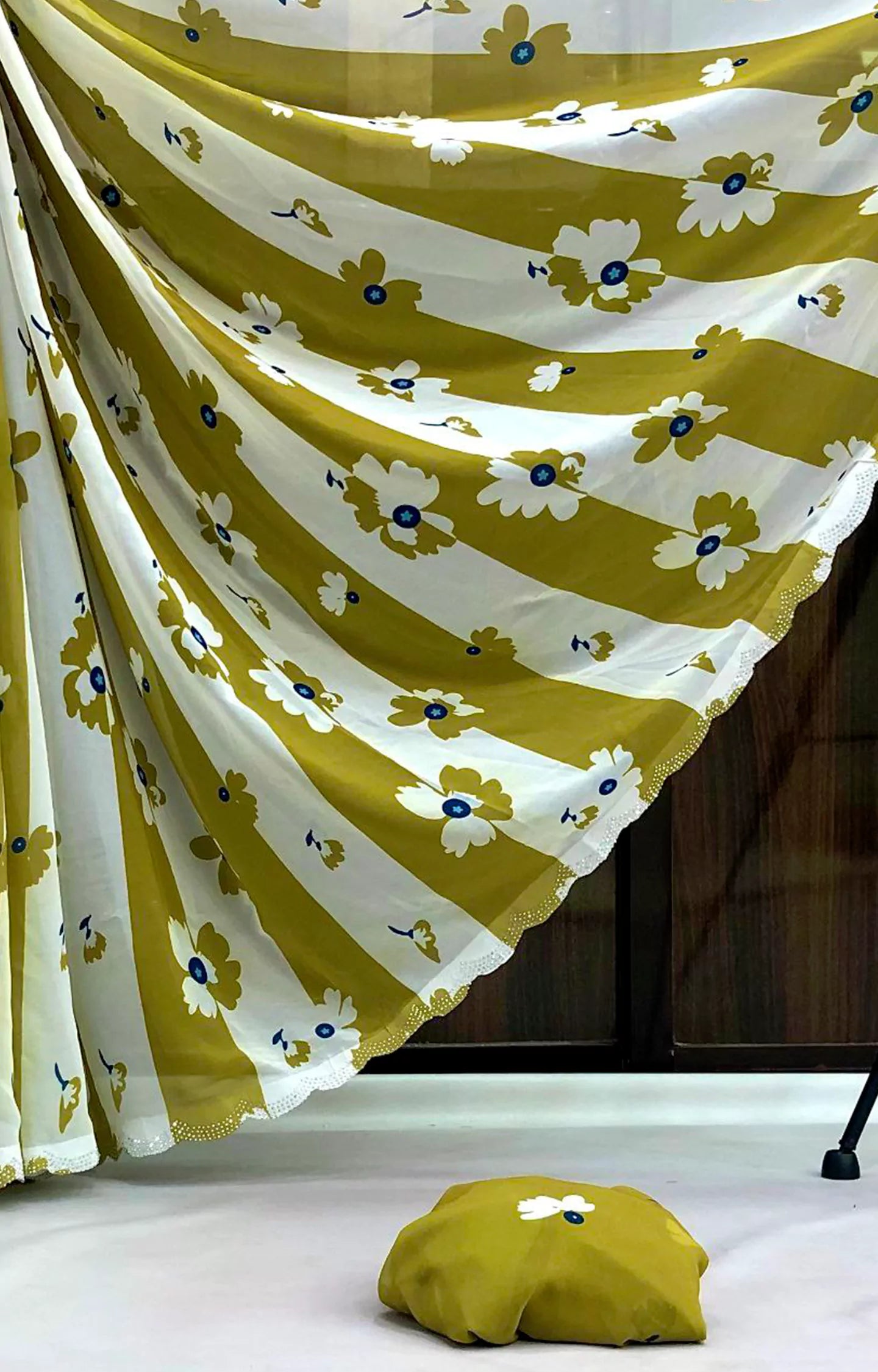 GWAILER SOFT & SMOOTH WEIGHTLESS CHIFFON SAREE