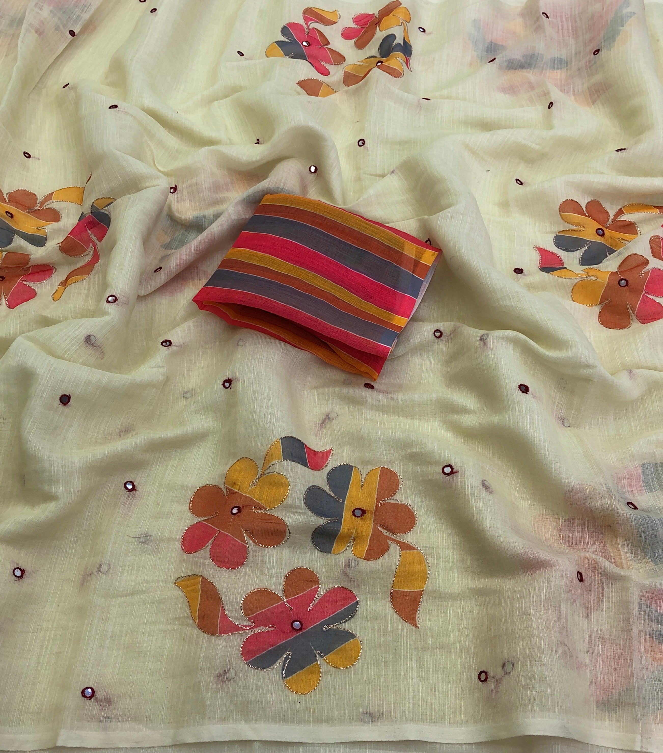 Kelocks Soft linen floral digital printed saree