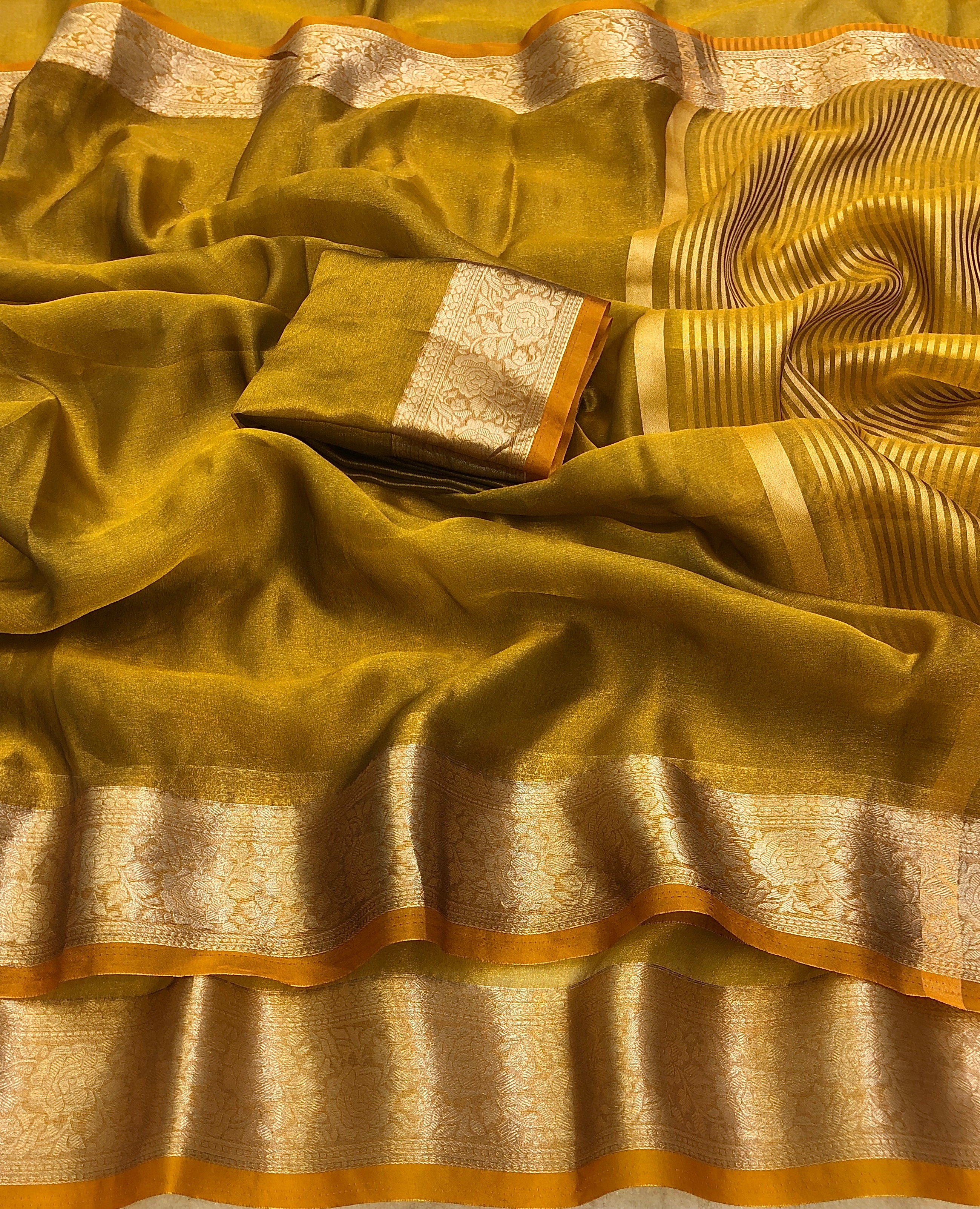 #COlor_yellow