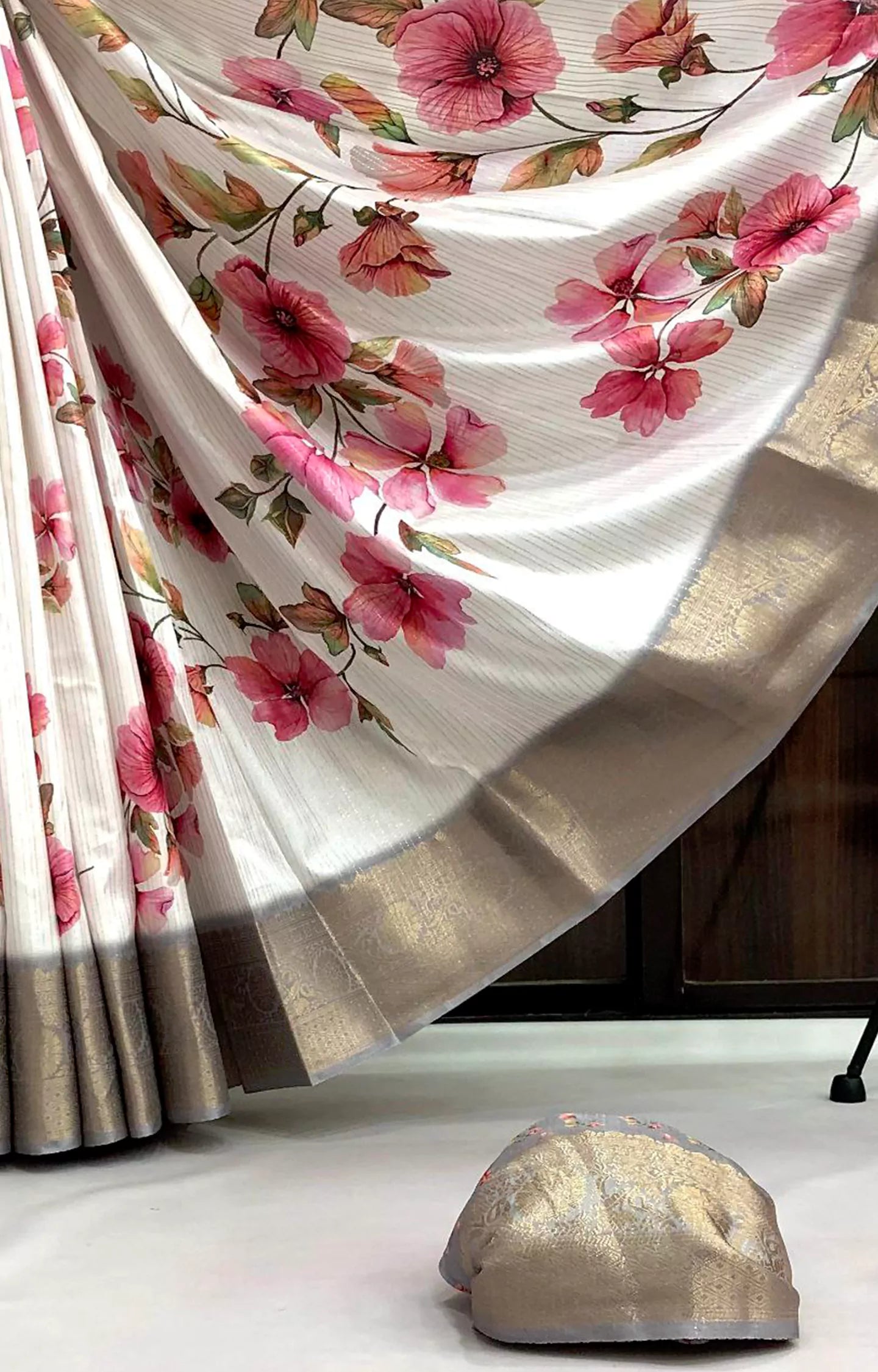 READER DOLA SILK ZARI LINING PRINTED SAREE