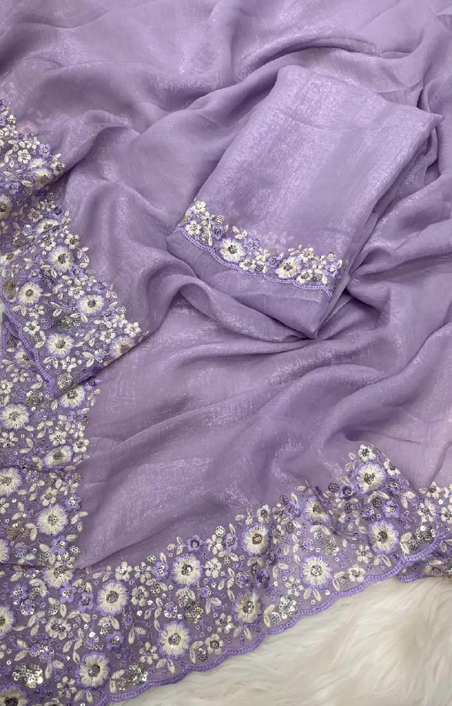 VEDAANI CRUNCHY CRUSH SILK SAREE