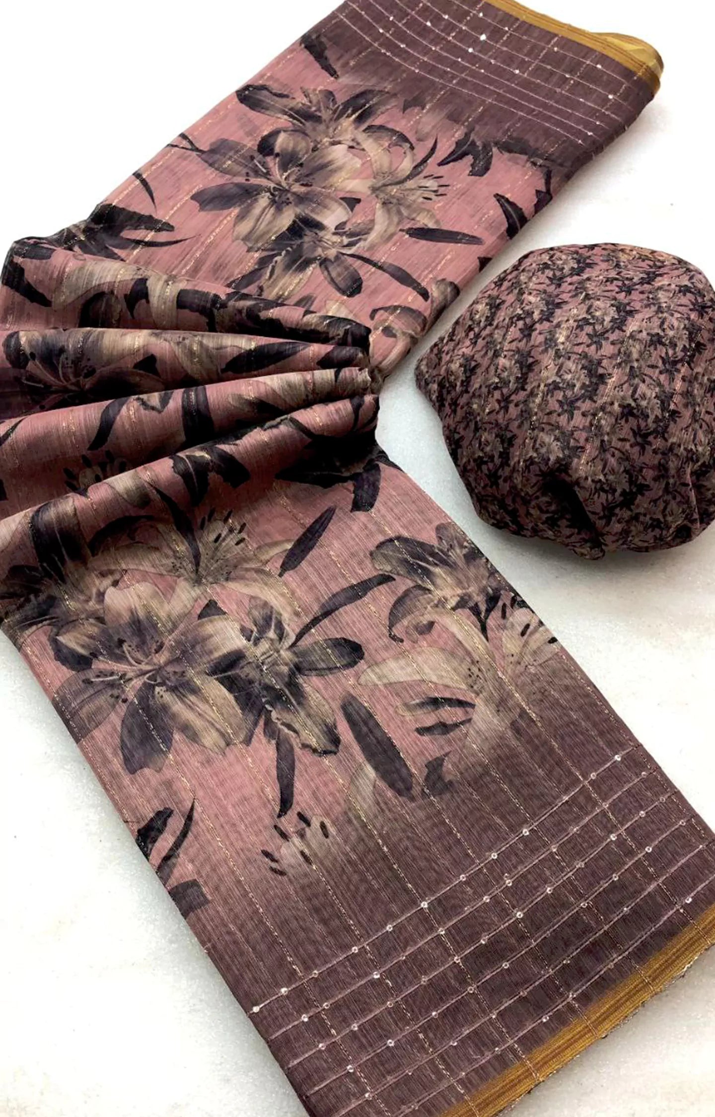 FOCUSED LENIN FABRIC WITH WEAVING SEQUENCE WORK SAREE.