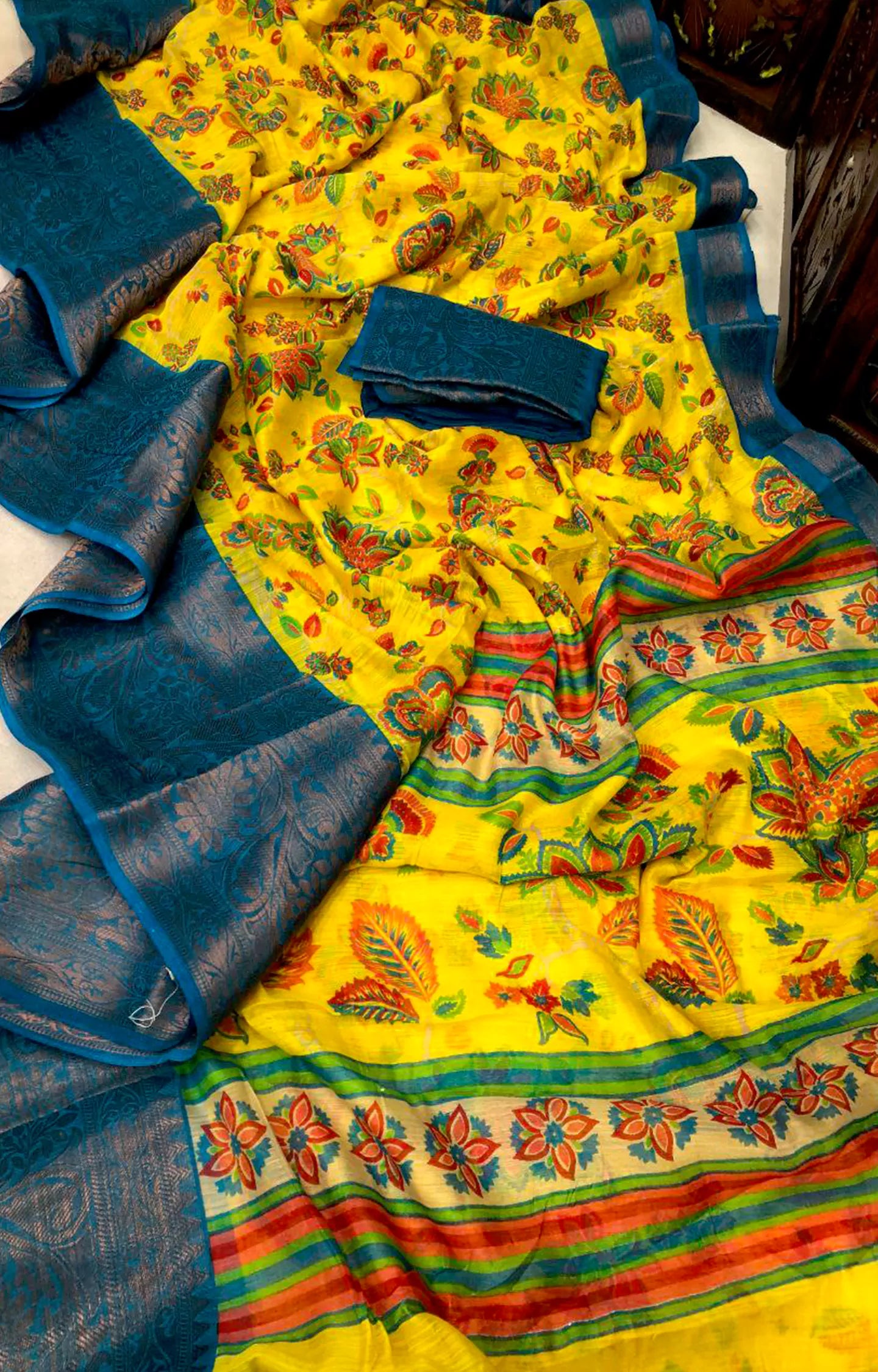MAIL CHANDERI DIGITAL PRINT SAREE.