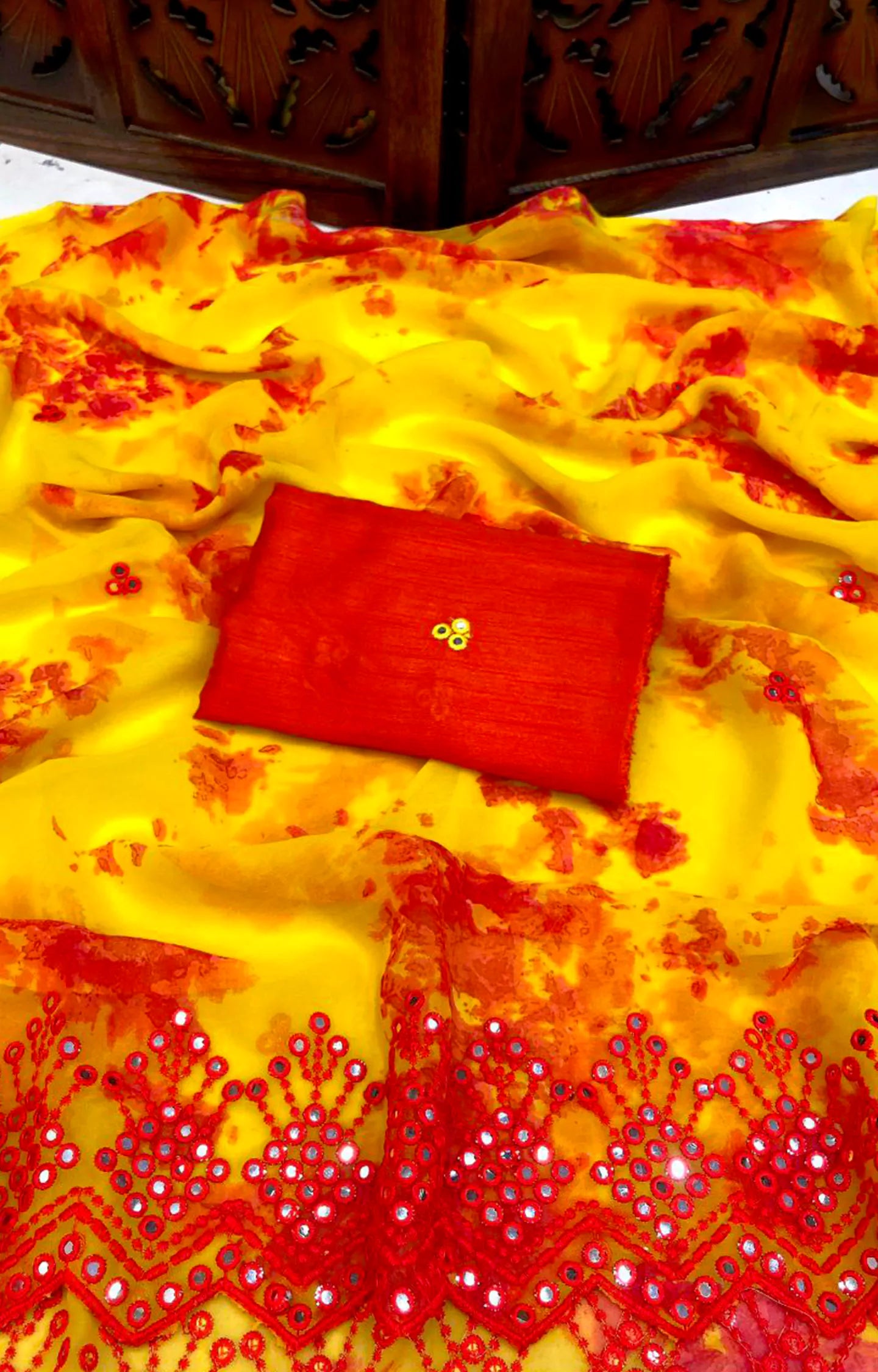 ZURI NEW CHIFFON SHADED PRINTED SAREE