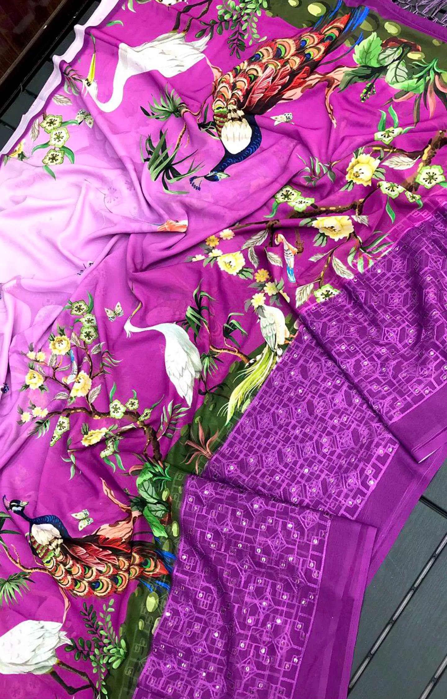 JUSTY SOFT & SMOOTH WEIGHTLESS CHIFFON SAREE