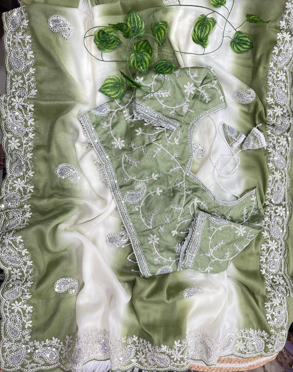 #COlor_Pistagreen