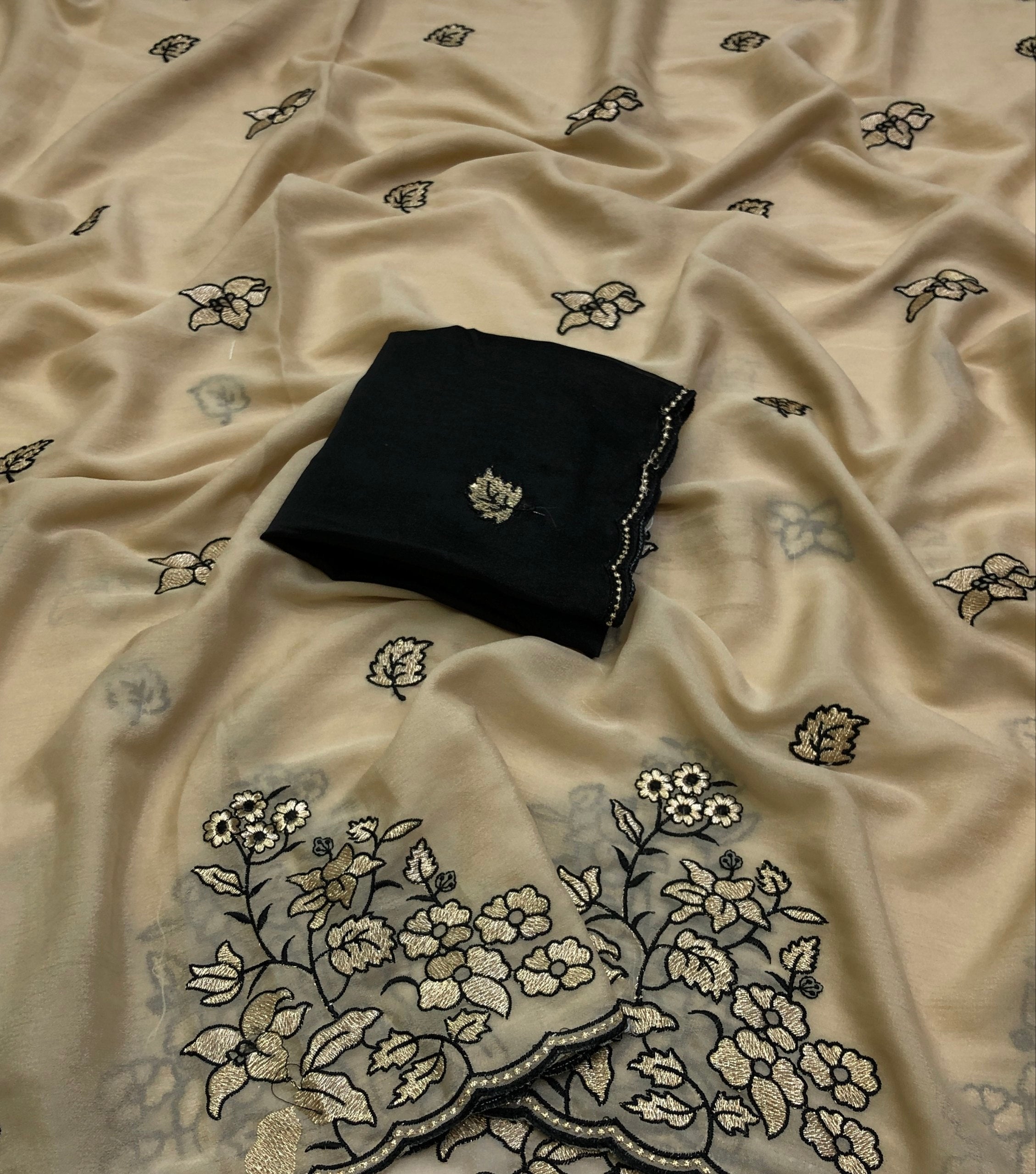 #Color_Beige