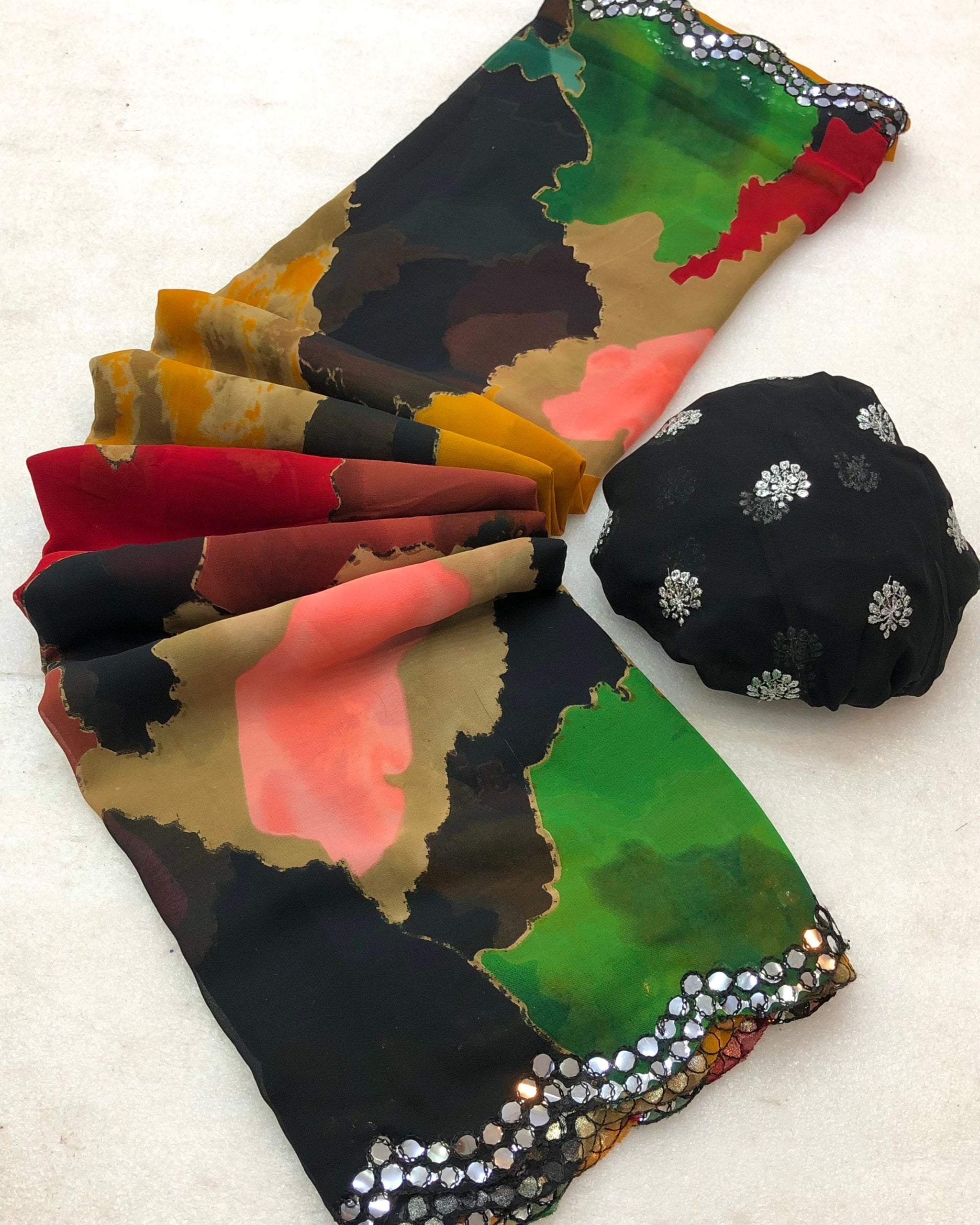 Farwa Weightless Chiffon Multi Design Print Saree