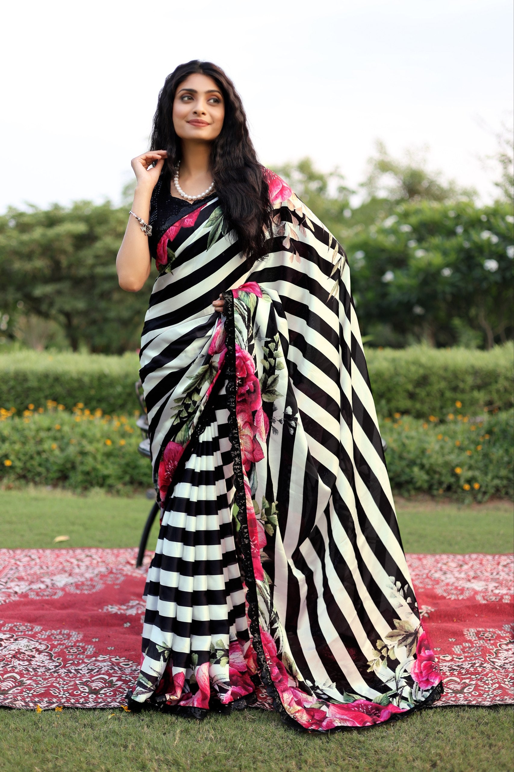 Apekshita Satin Georgette Geometrical Strips Print Saree