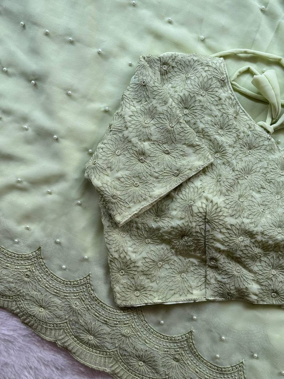 Drooz Faux Georgette With Embroidery Thread Work Saree