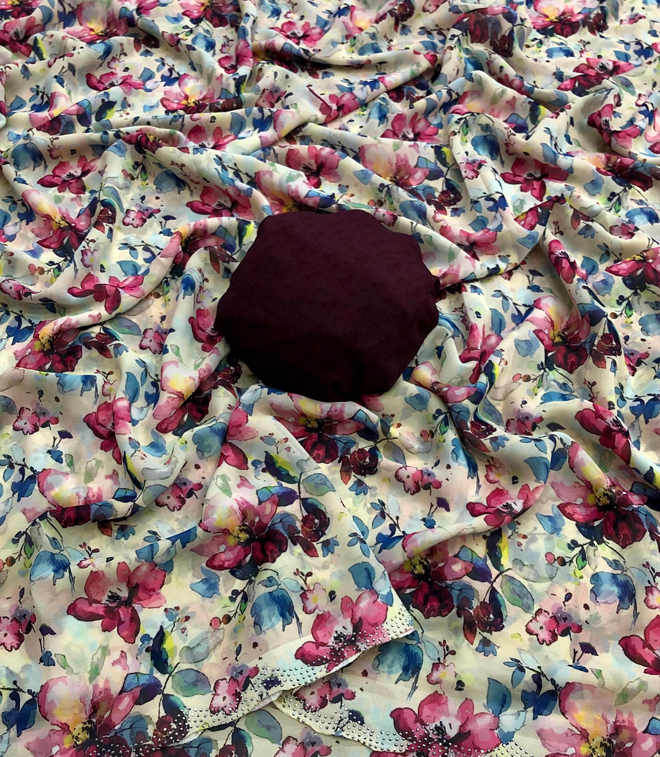 Vanmethi weightless chiffon Digital Printed Saree