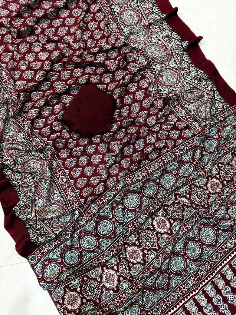 #Color_Maroon