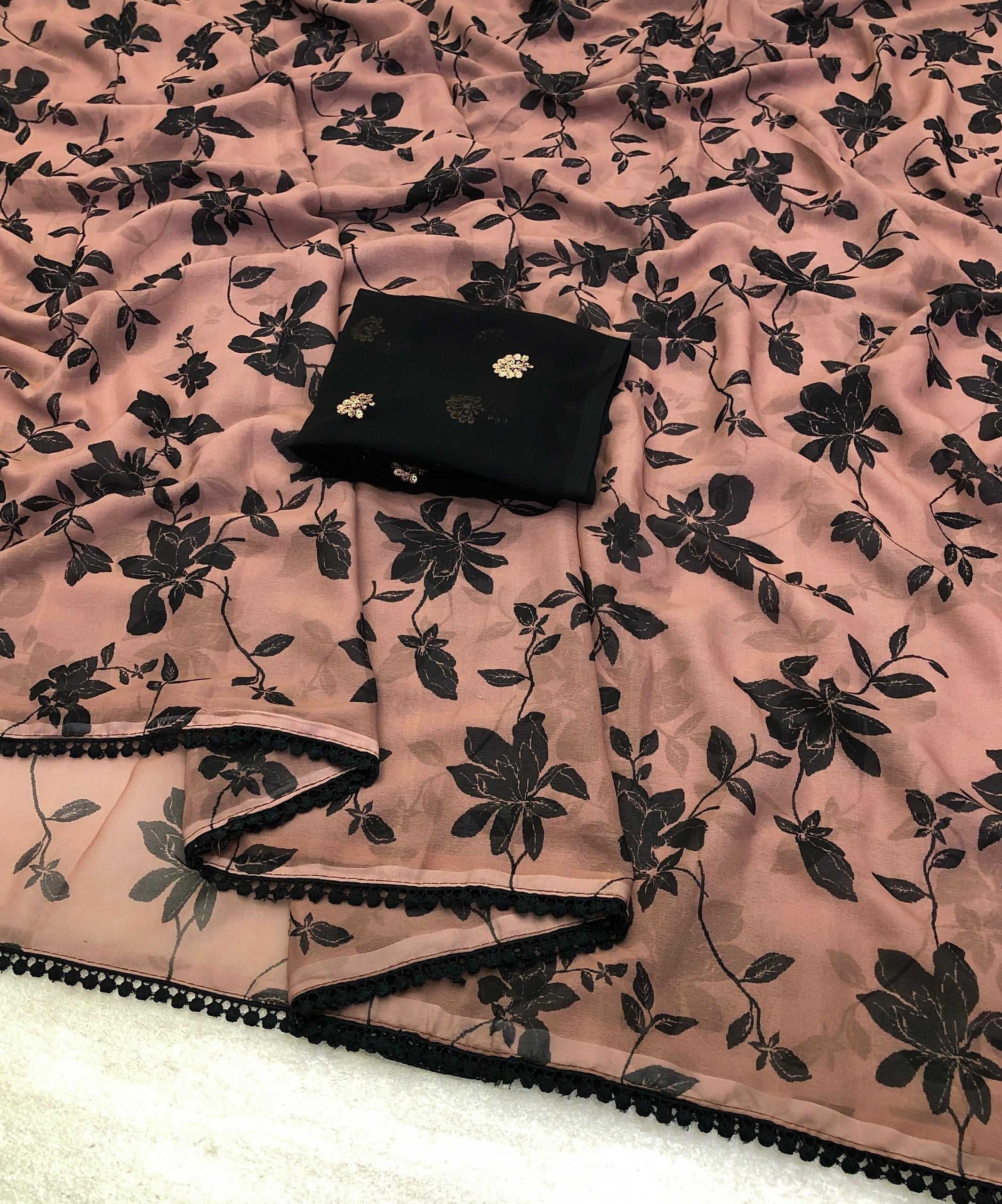 Cool Weightless Chiffon Floral Digital Print Saree