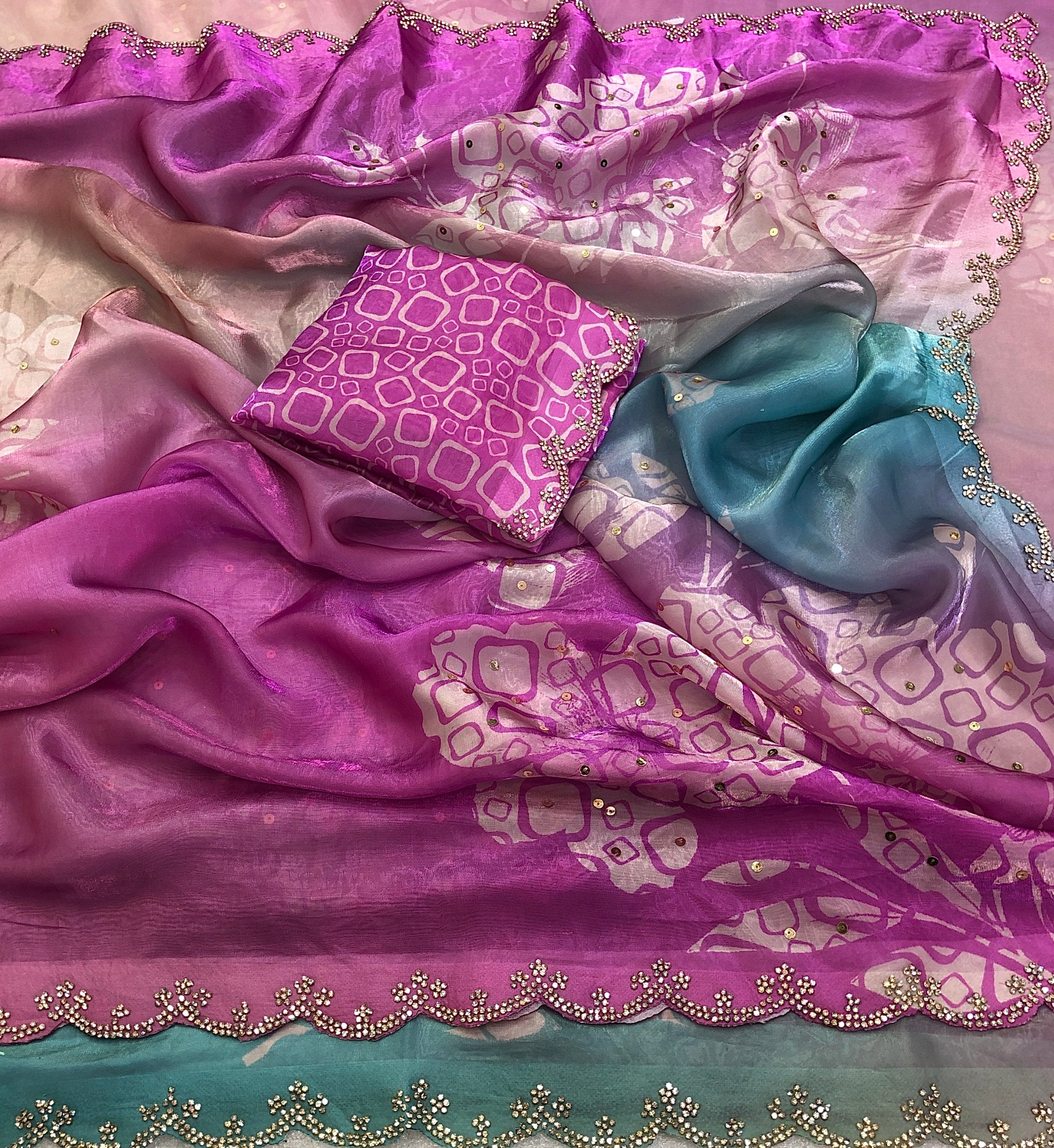 #Color_Pink