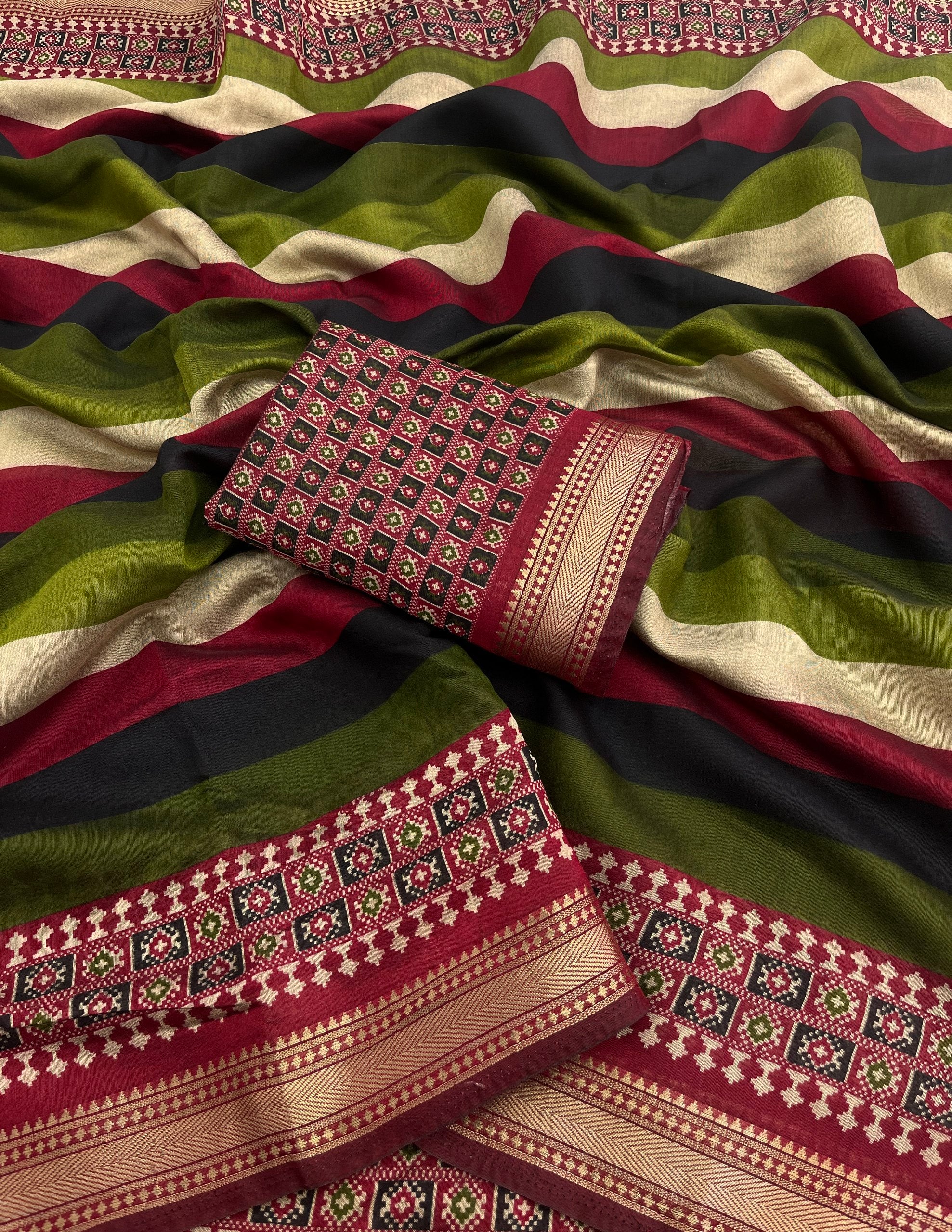 Steak Dola Silk Multi Lining Printed Saree