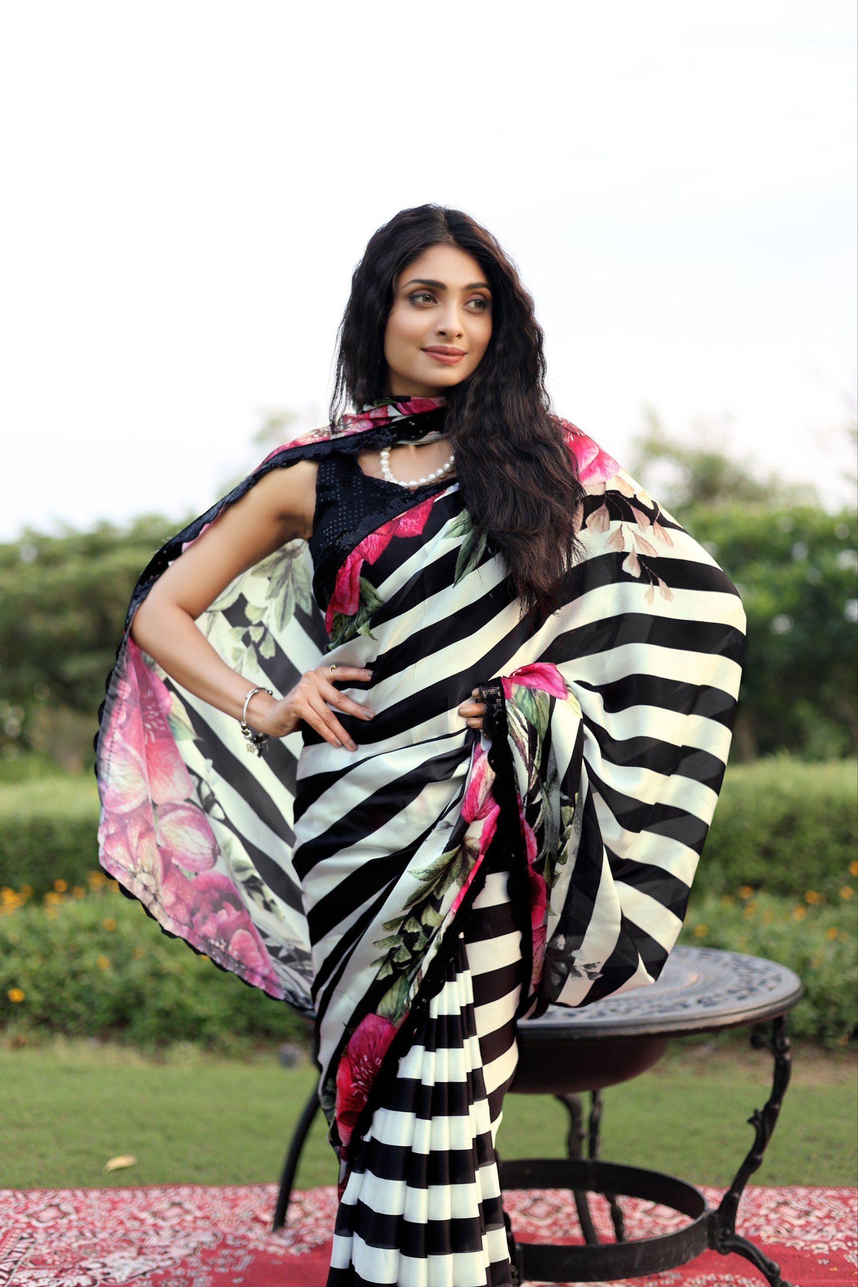 Apekshita Satin Georgette Geometrical Strips Print Saree