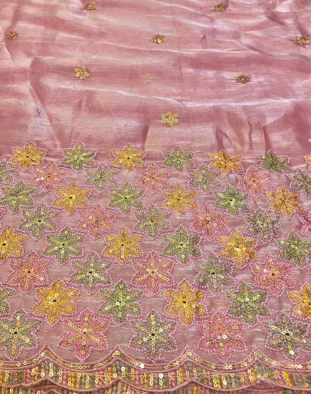 #Color_Lightpink