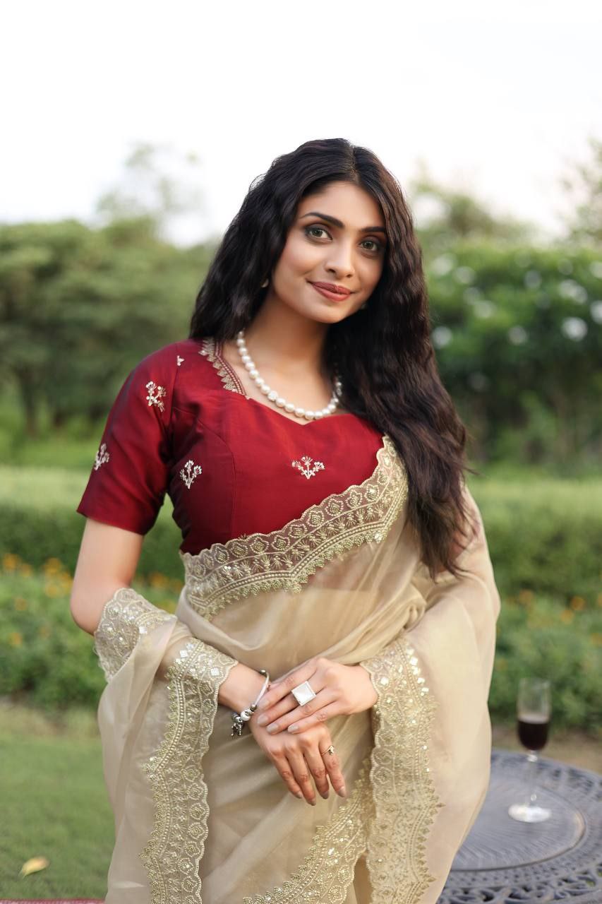 Mismatched Gold Tissue Silk Saree