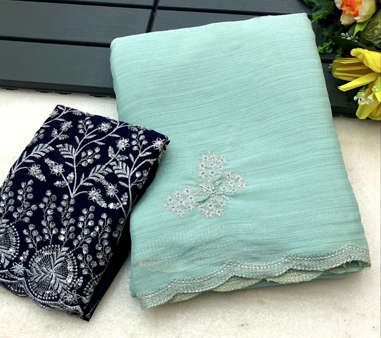 SCALLOPED CHIFFON WITH WEAVING LINING SAREE