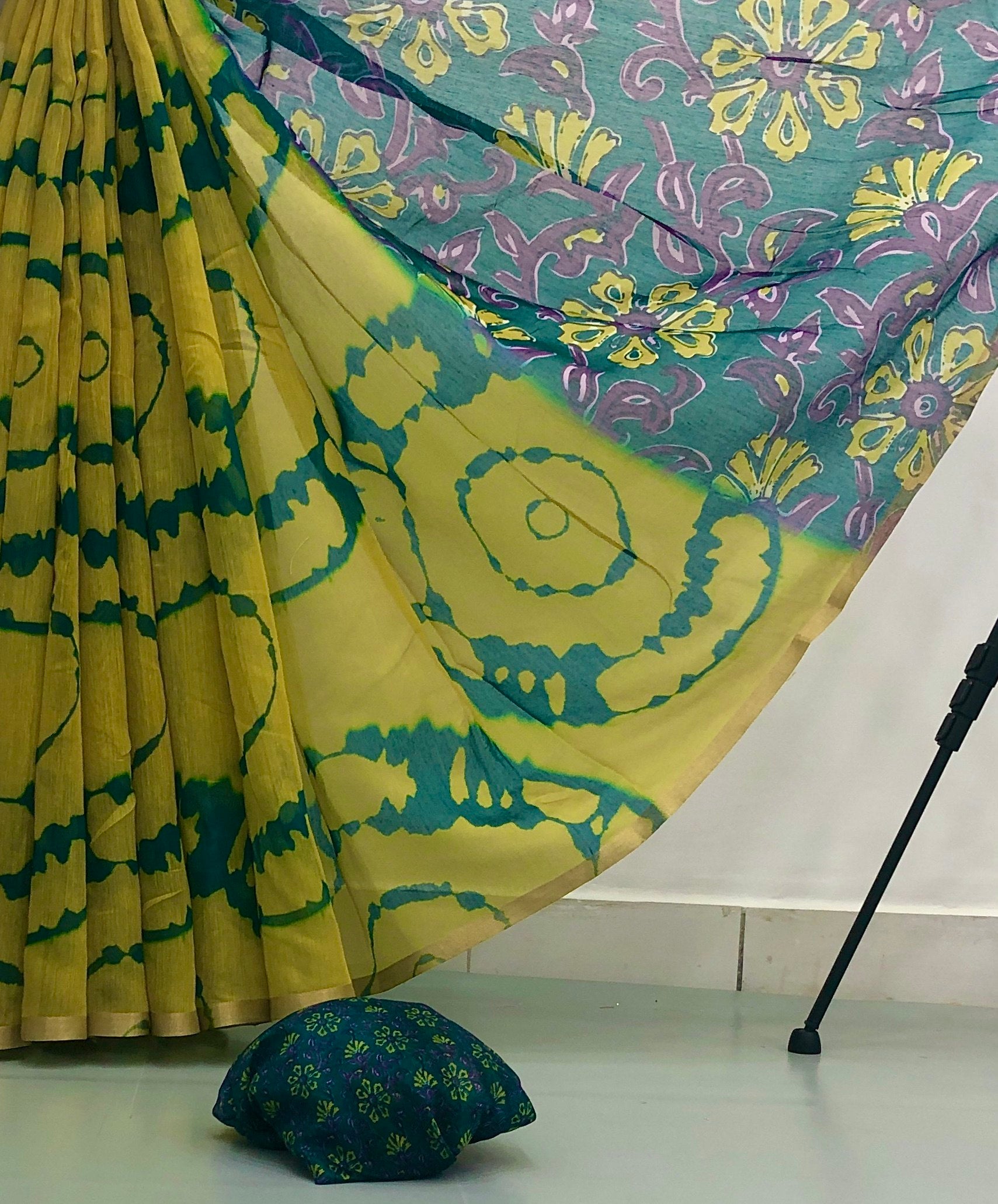 #Color_Yellow