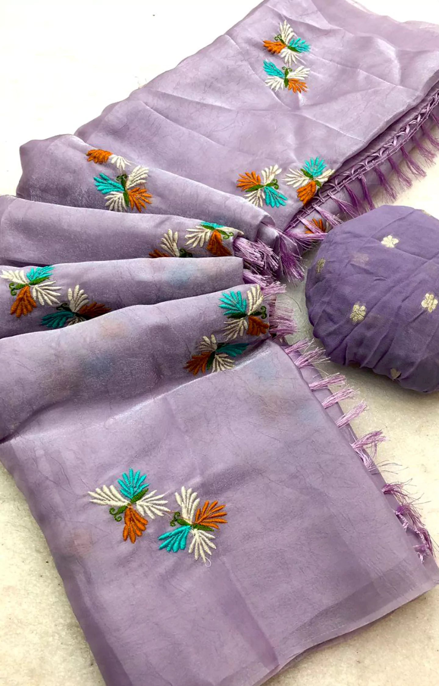 THREAD SOFT & SMOOTH FENDY SAREE