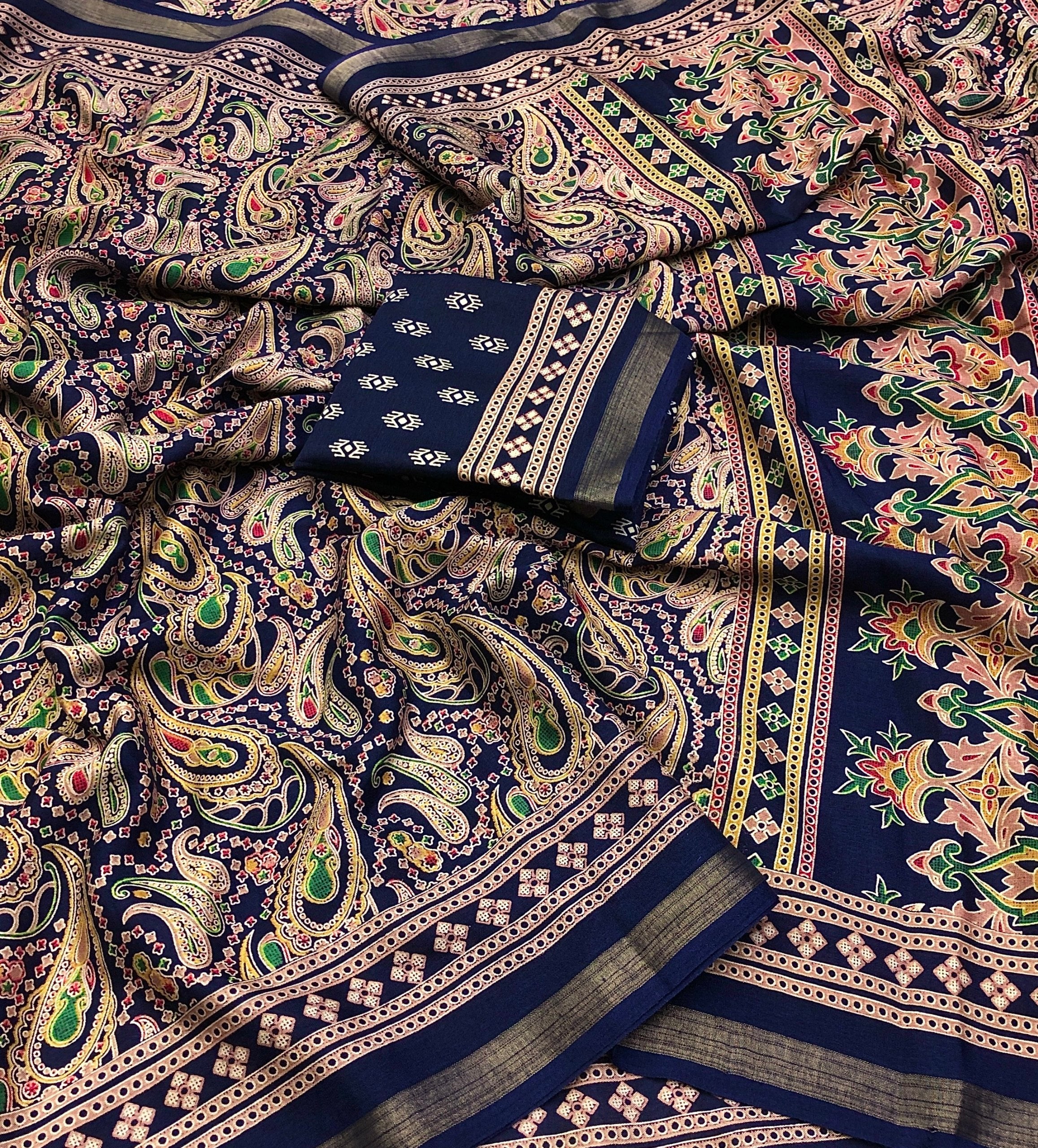 #Color_Navyblue