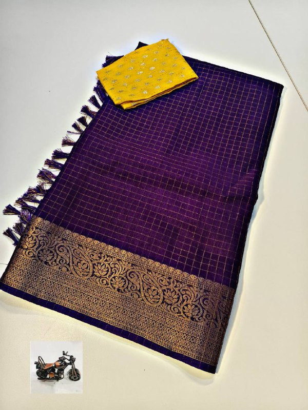 Corss Dola Chex with Zari Weaving and tussle on pallu