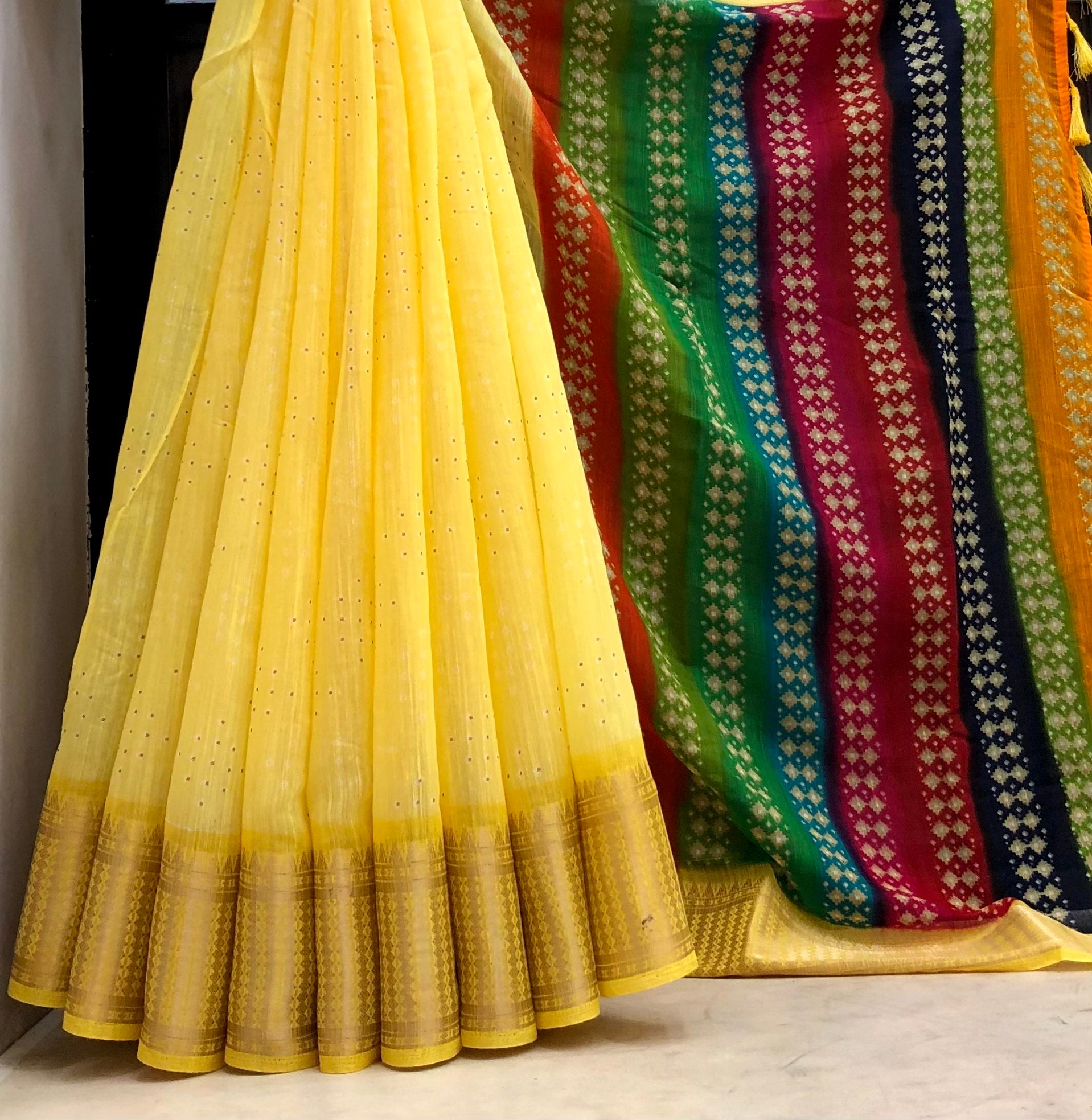 #Color_Yellow
