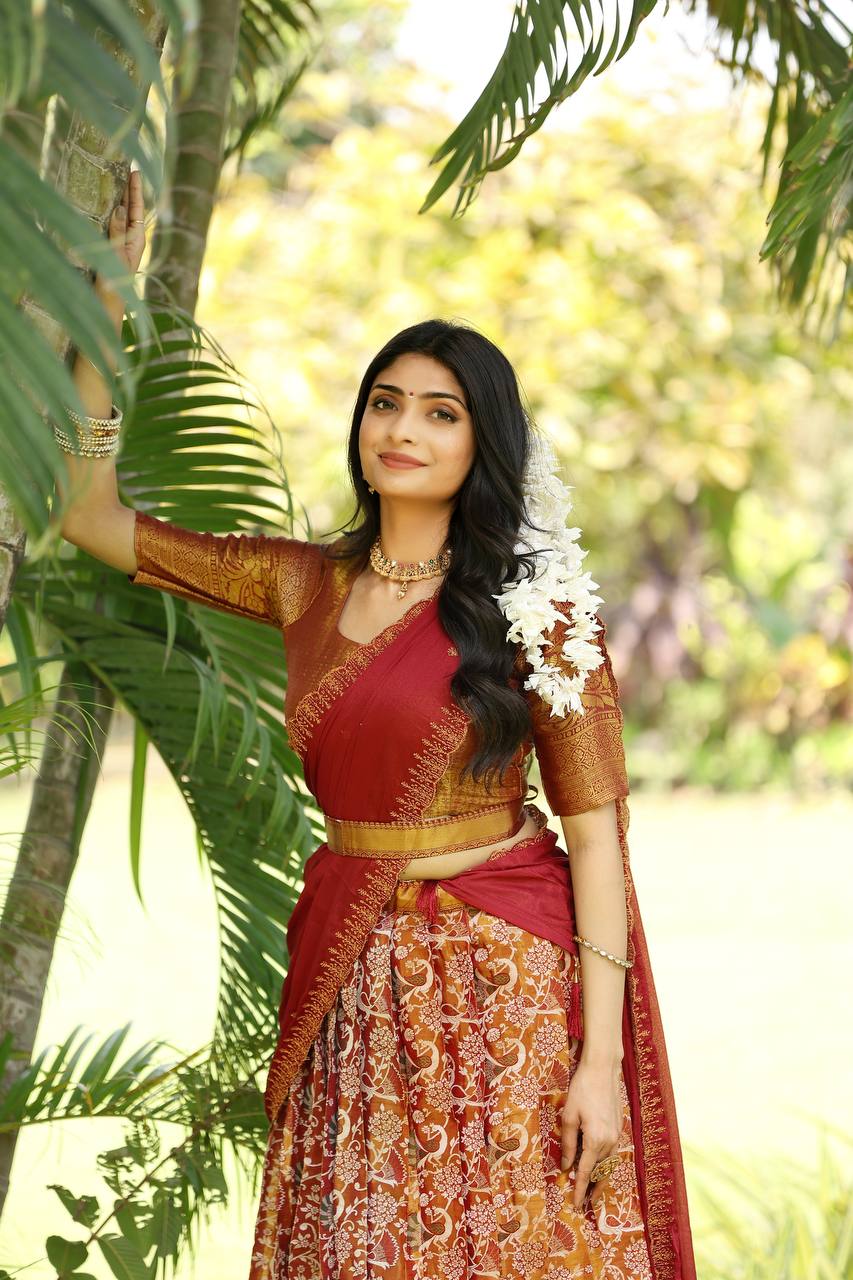 #Color_Maroon