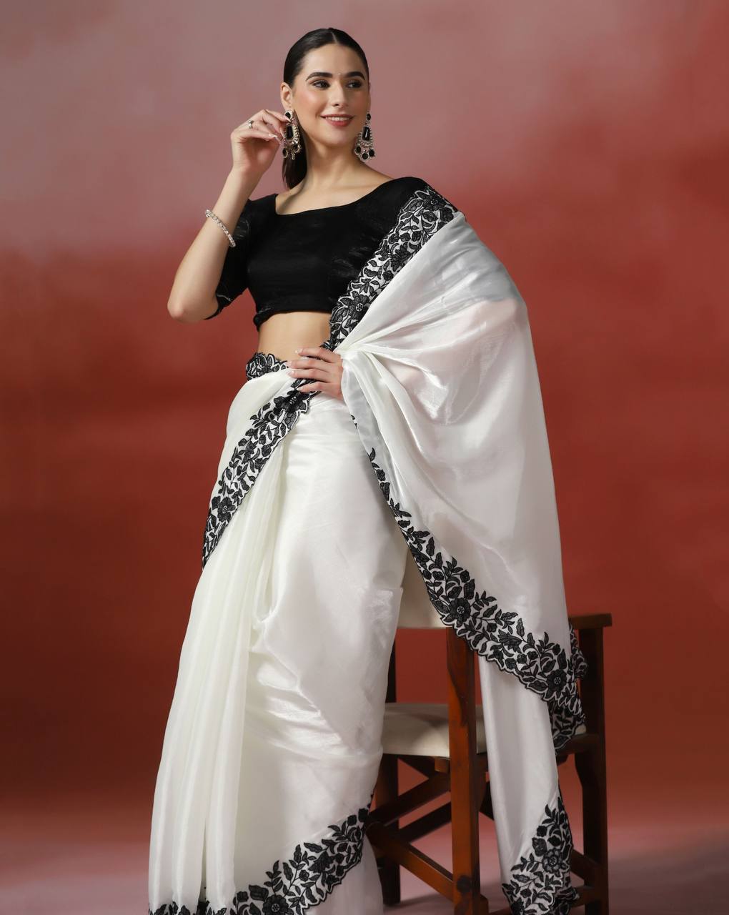 #COlor_White&Black