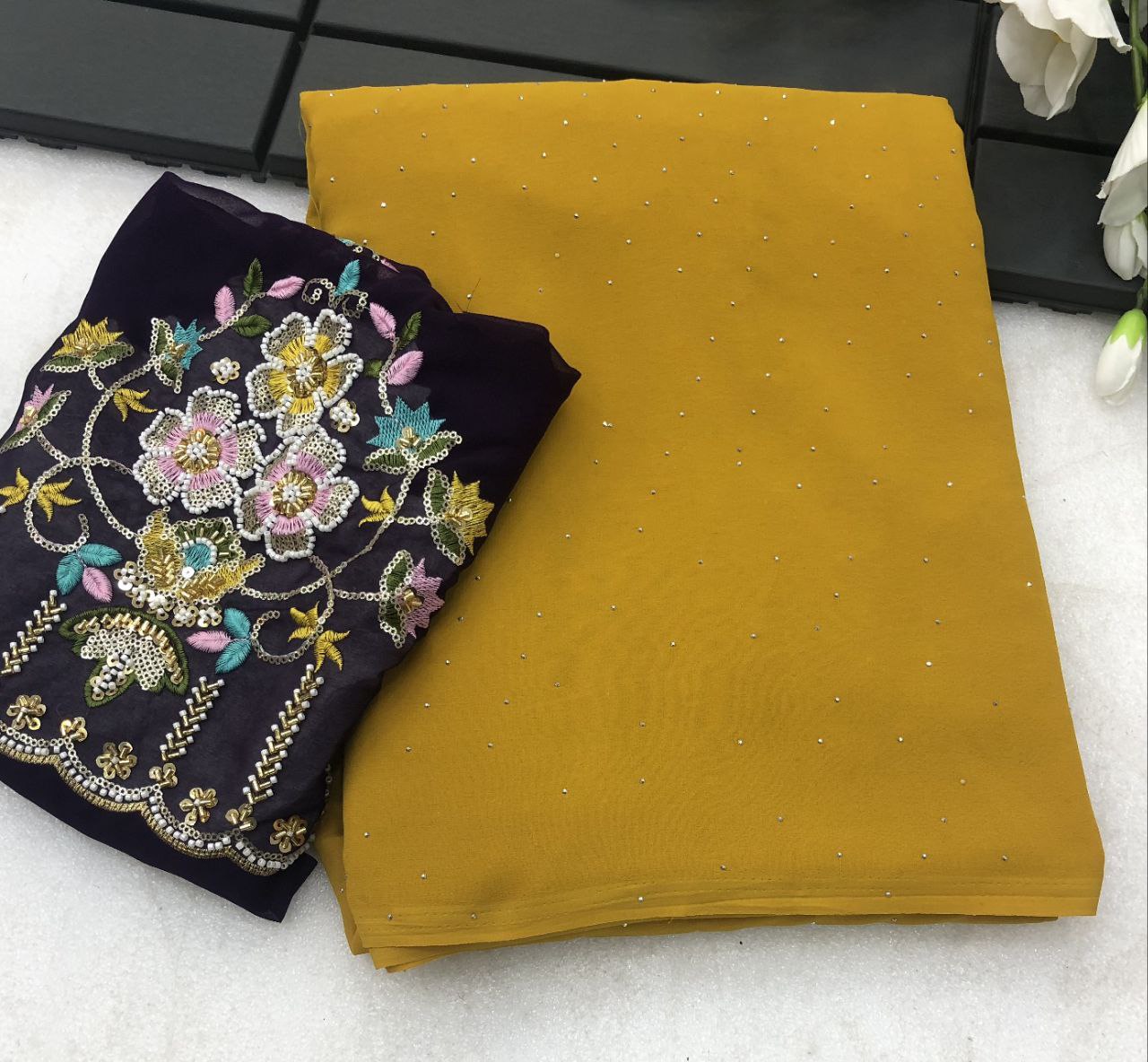 #Color_Yellow
