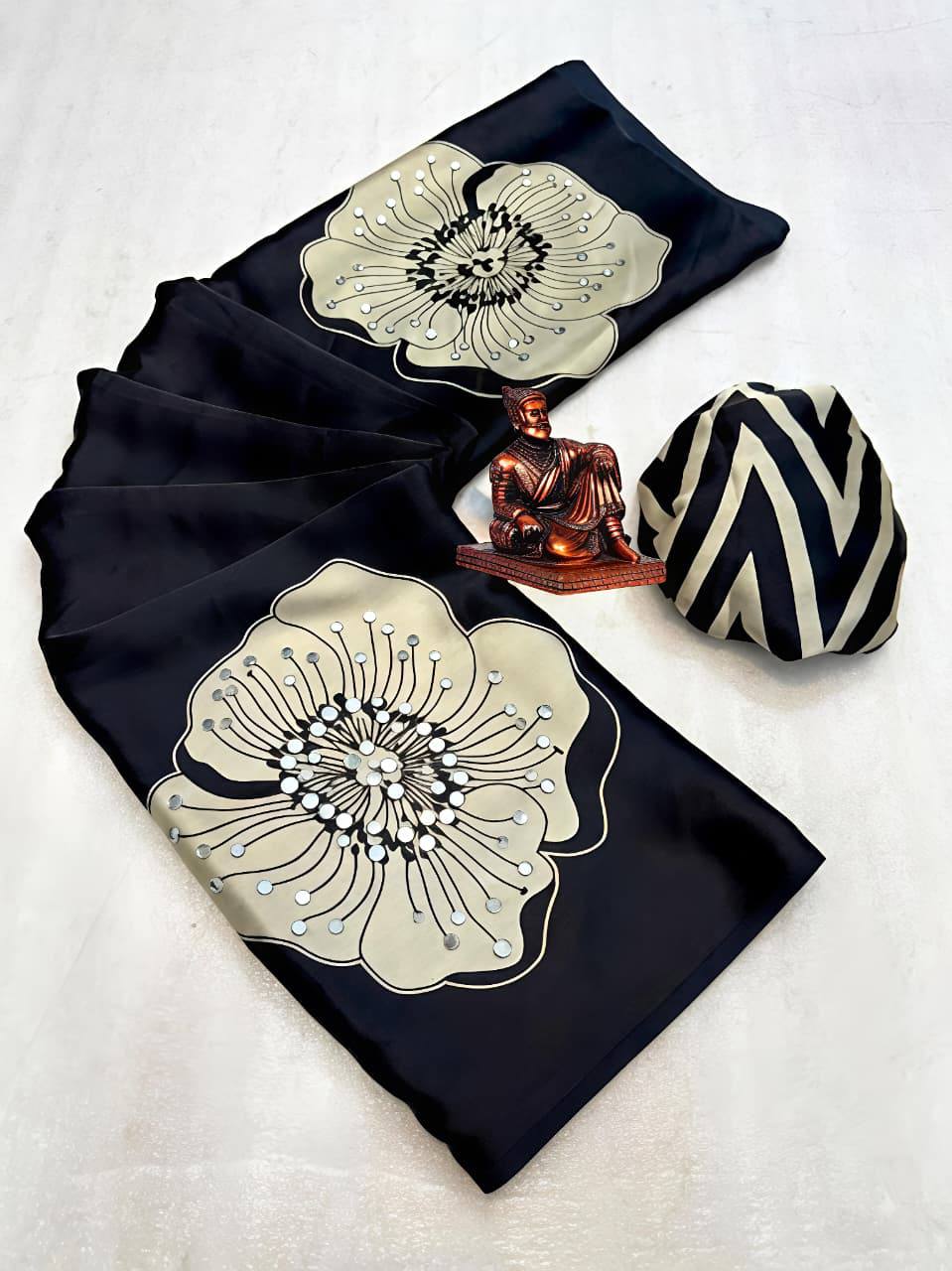 #Color_Black