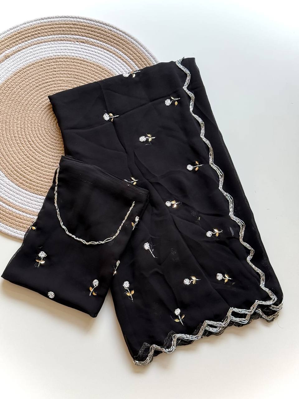 #Color_Black