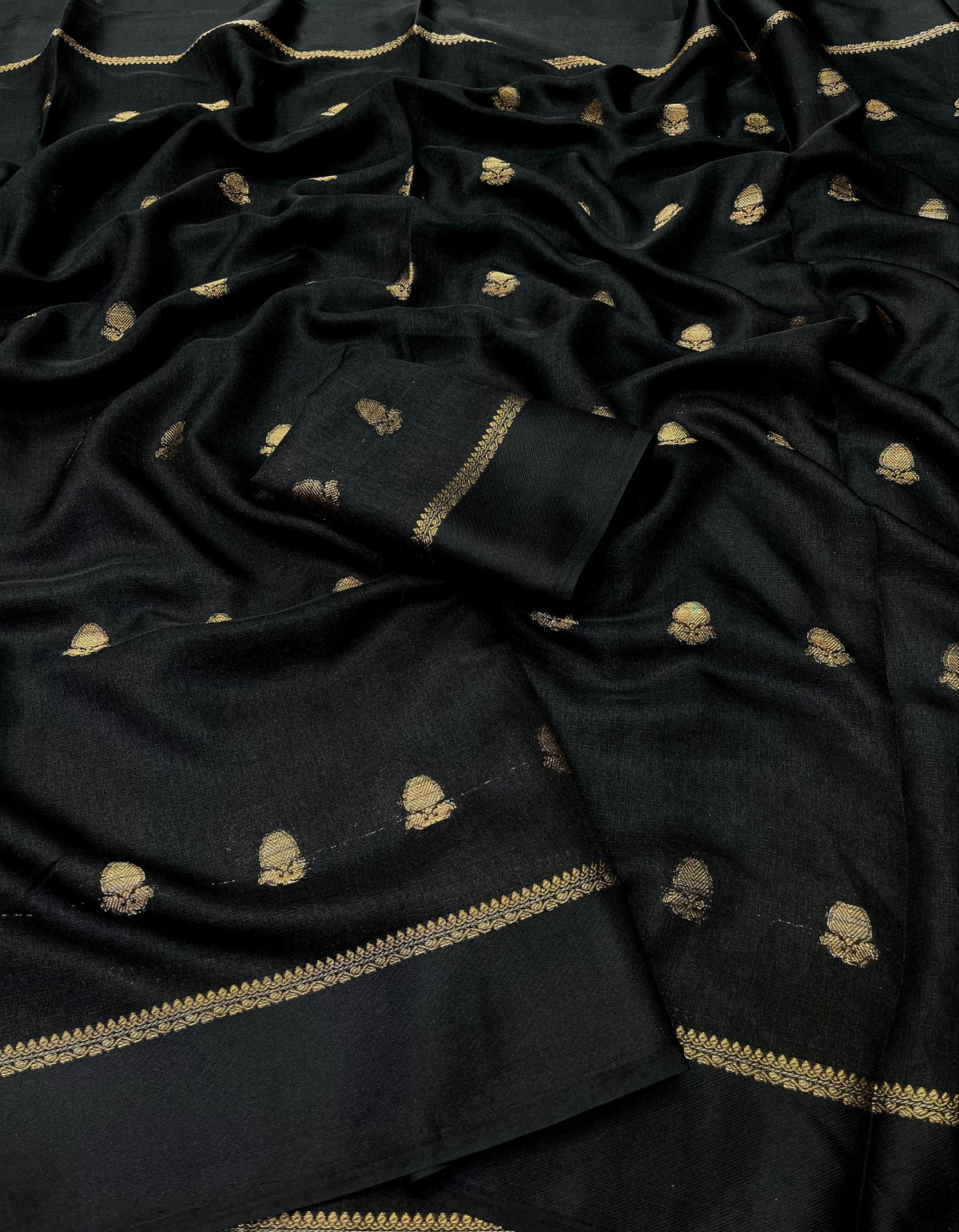 #Color_Black