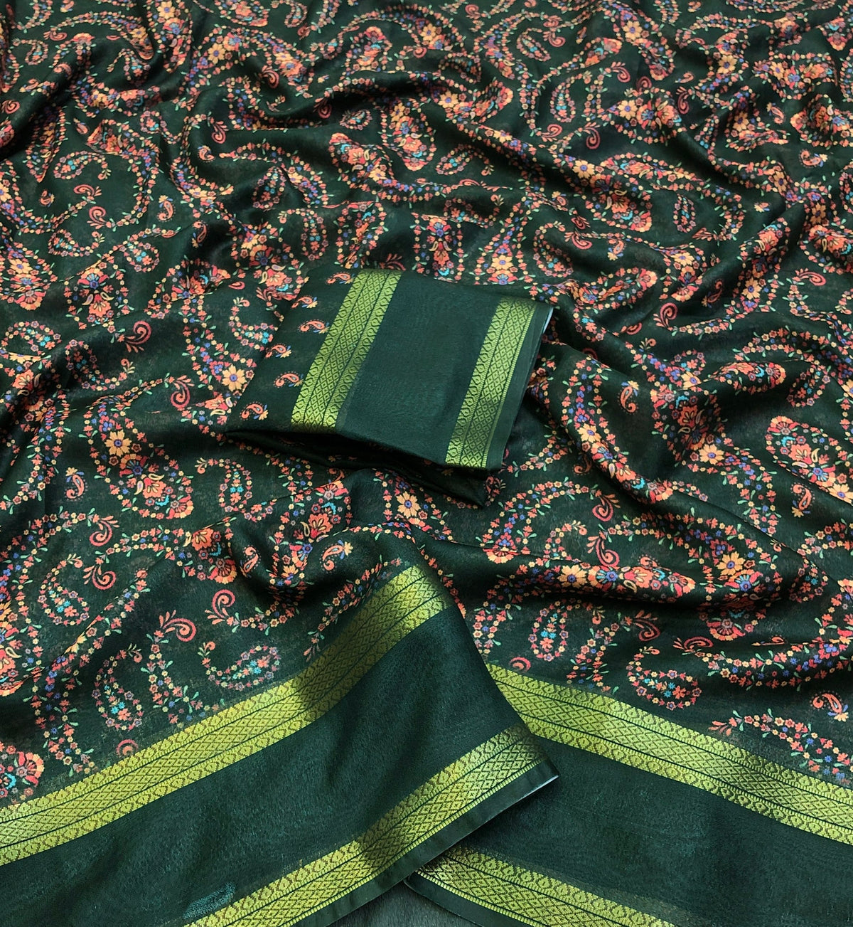 Luvina 3 Marsh mellow Ajrakh Digital Printed Saree
