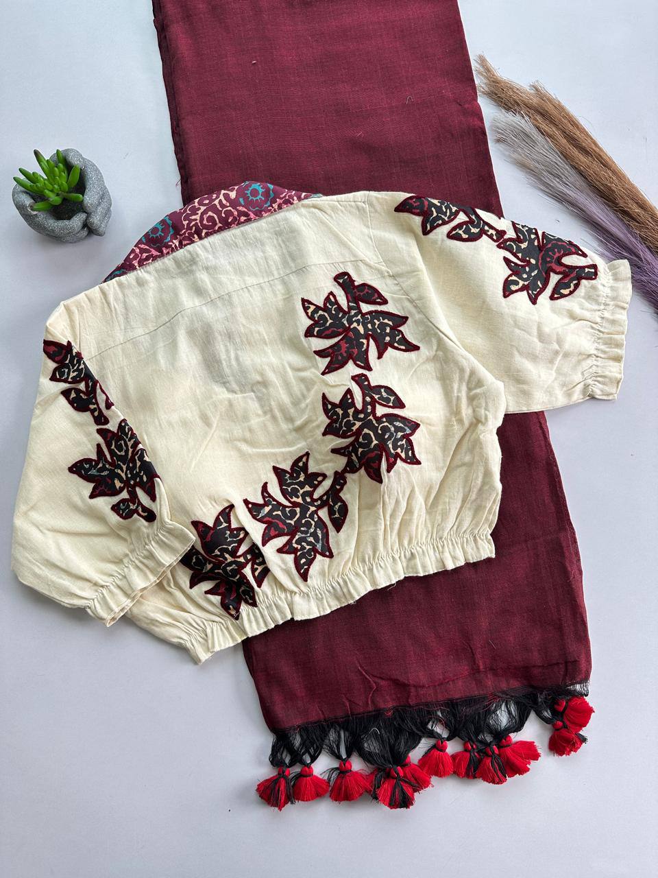 #Color_Maroon