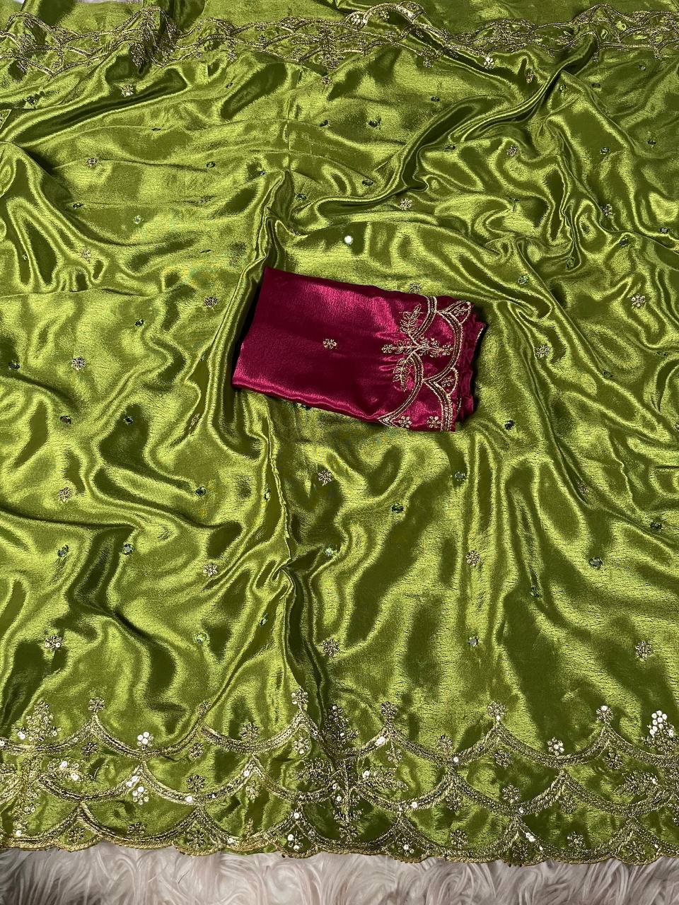 #Color_Pistagreen