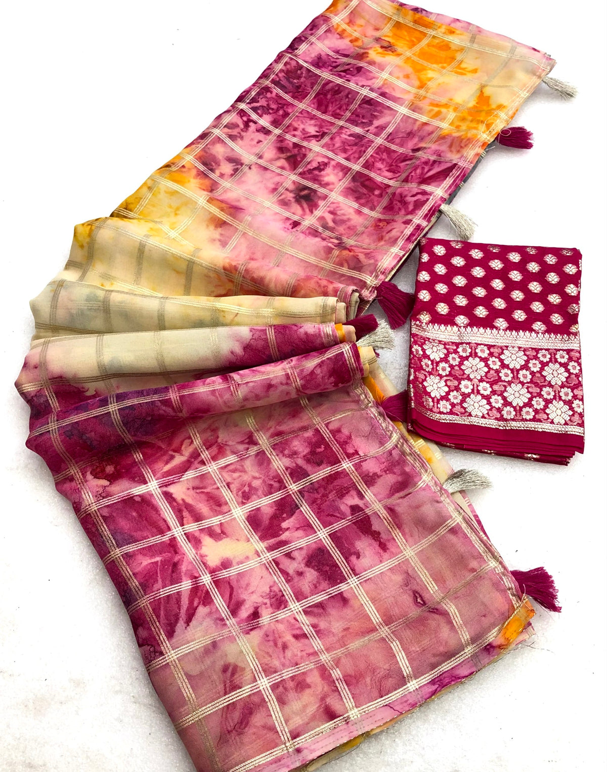 Beautee Viscose Chiffon Chex Saree