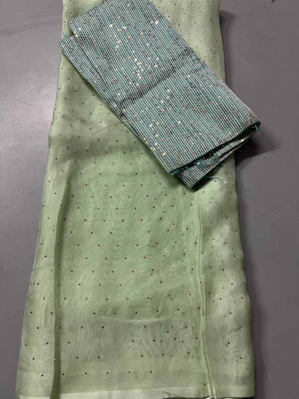 Soft Linen Printed, Furr & Foil Work Sarees with Blouse