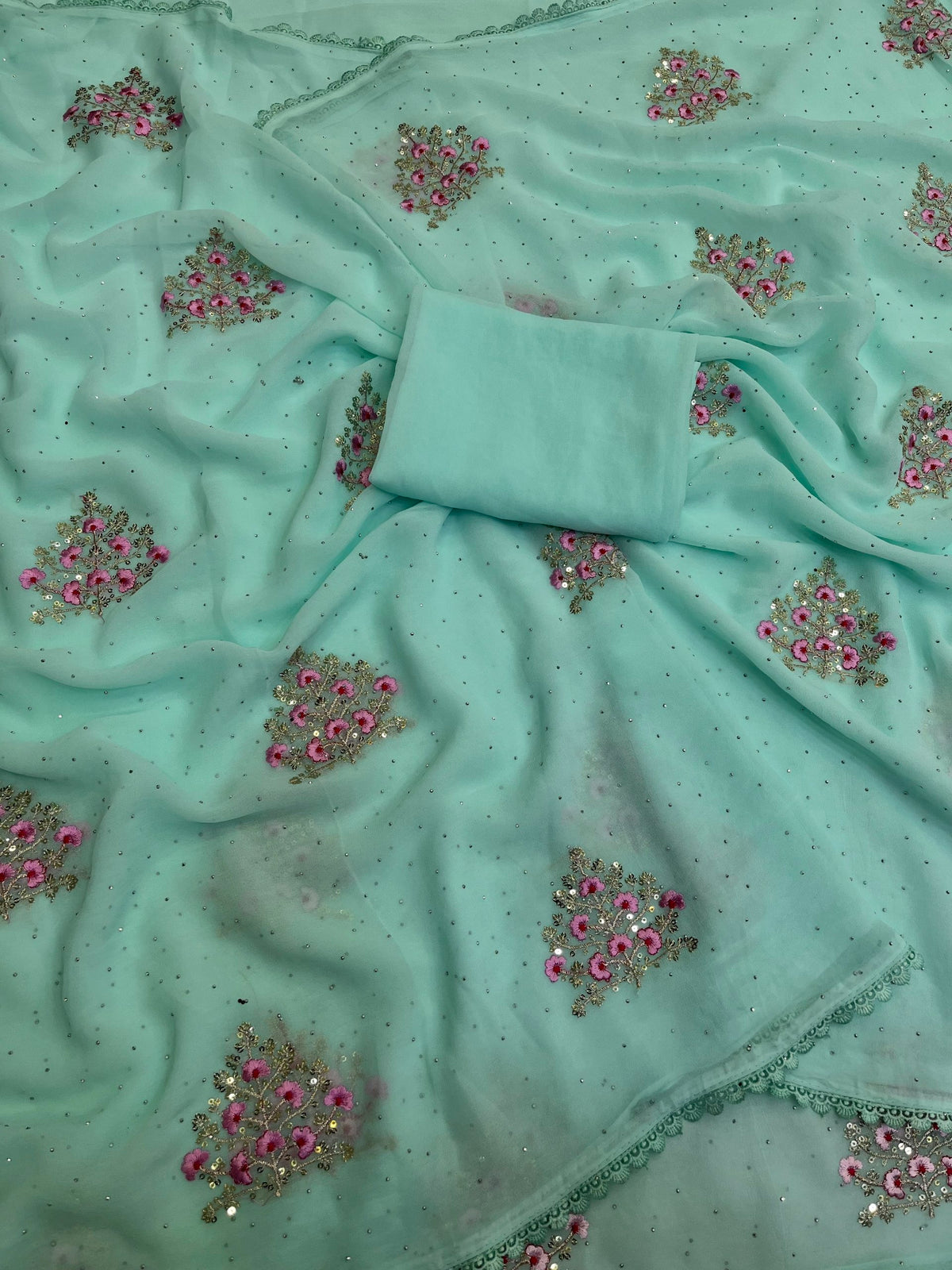Sinnara Georgette Embroidery Butta Work Saree