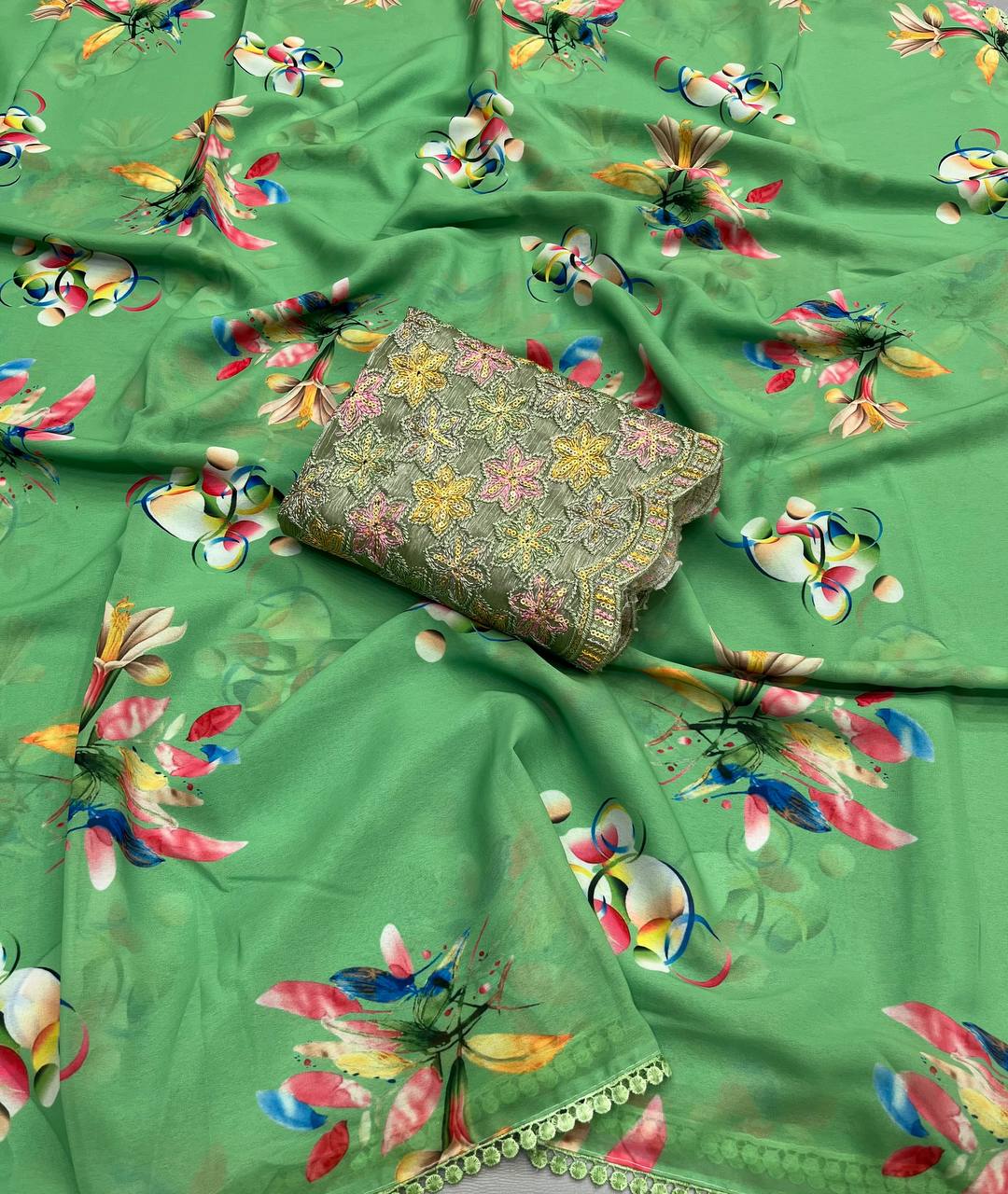 Rinsha Chiffon Floral Printed Saree
